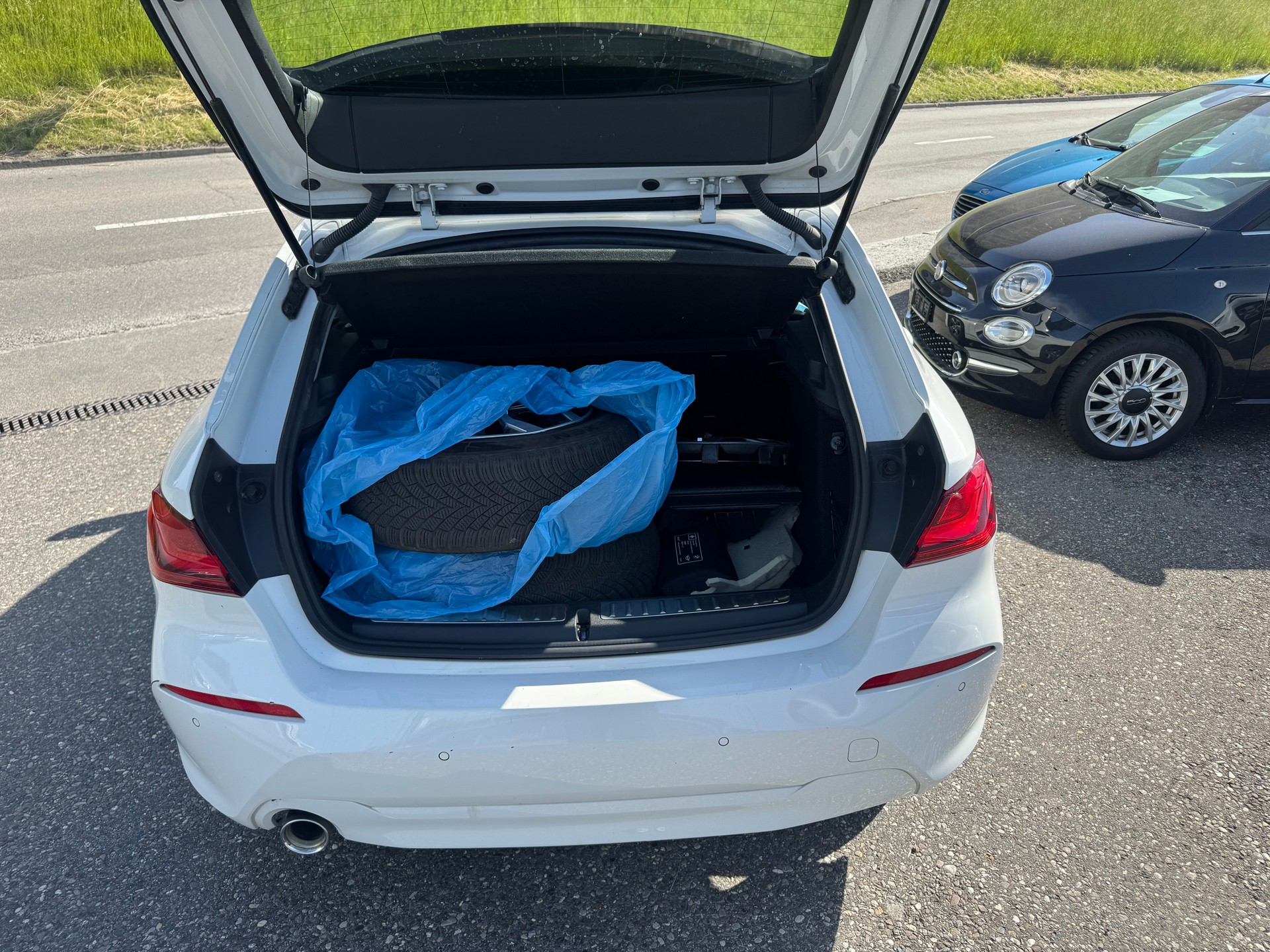 BMW 118i Steptronic Essential Edition-image-6