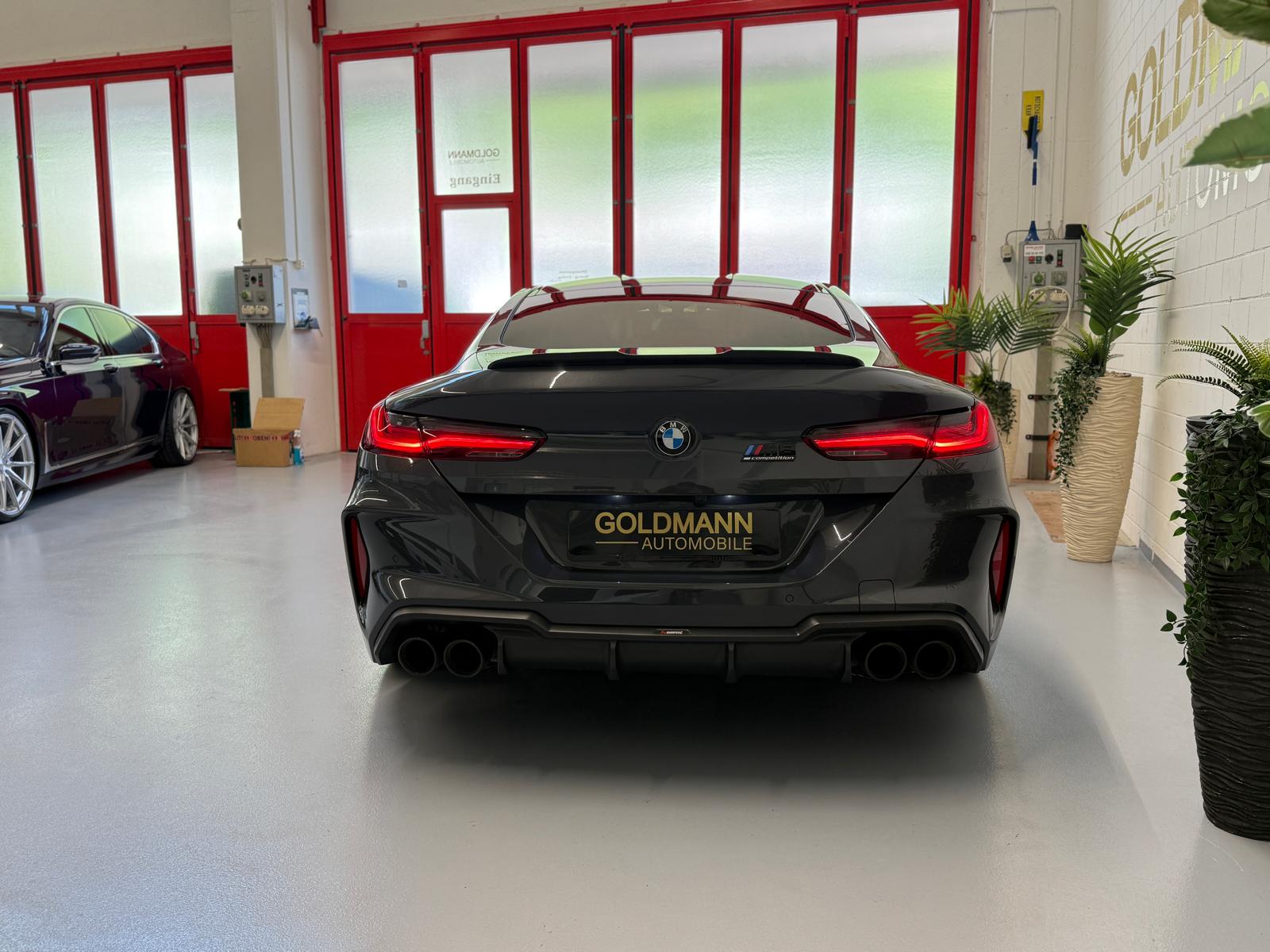 BMW M8 xDrive Steptronic M Competition-showroom-element-2