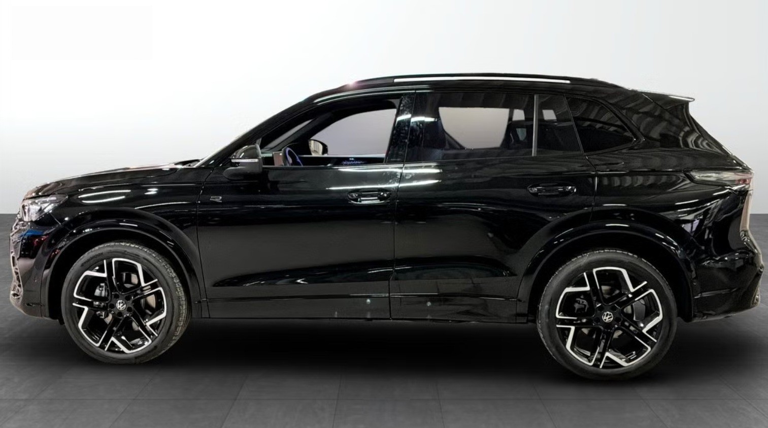 VW Tiguan 2.0 TDI SCR R-Line 4Motion DSG-image-1