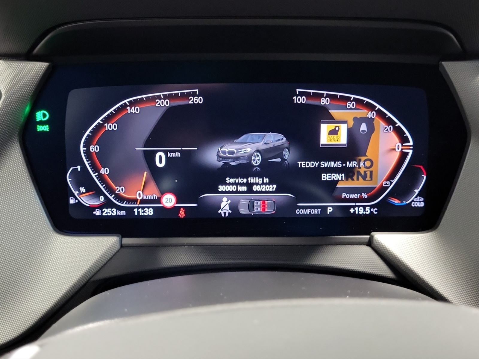 BMW 118i Steptronic-image-13