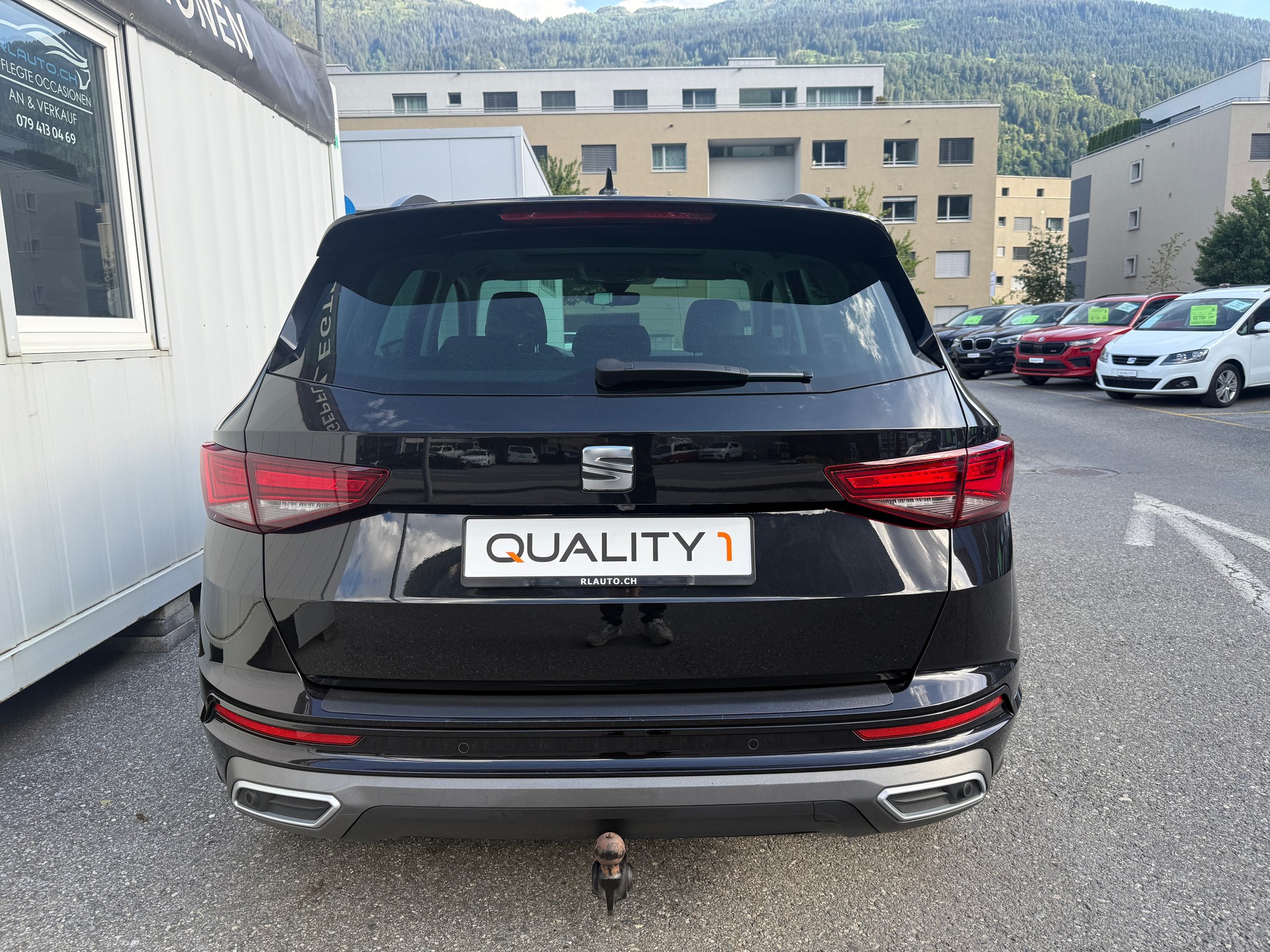 SEAT Ateca 2.0 TDI CR Hola FR DSG 4Drive * 1. HAND * FRISCH MFK * AHK * PANORAMA*-showroom-element-3