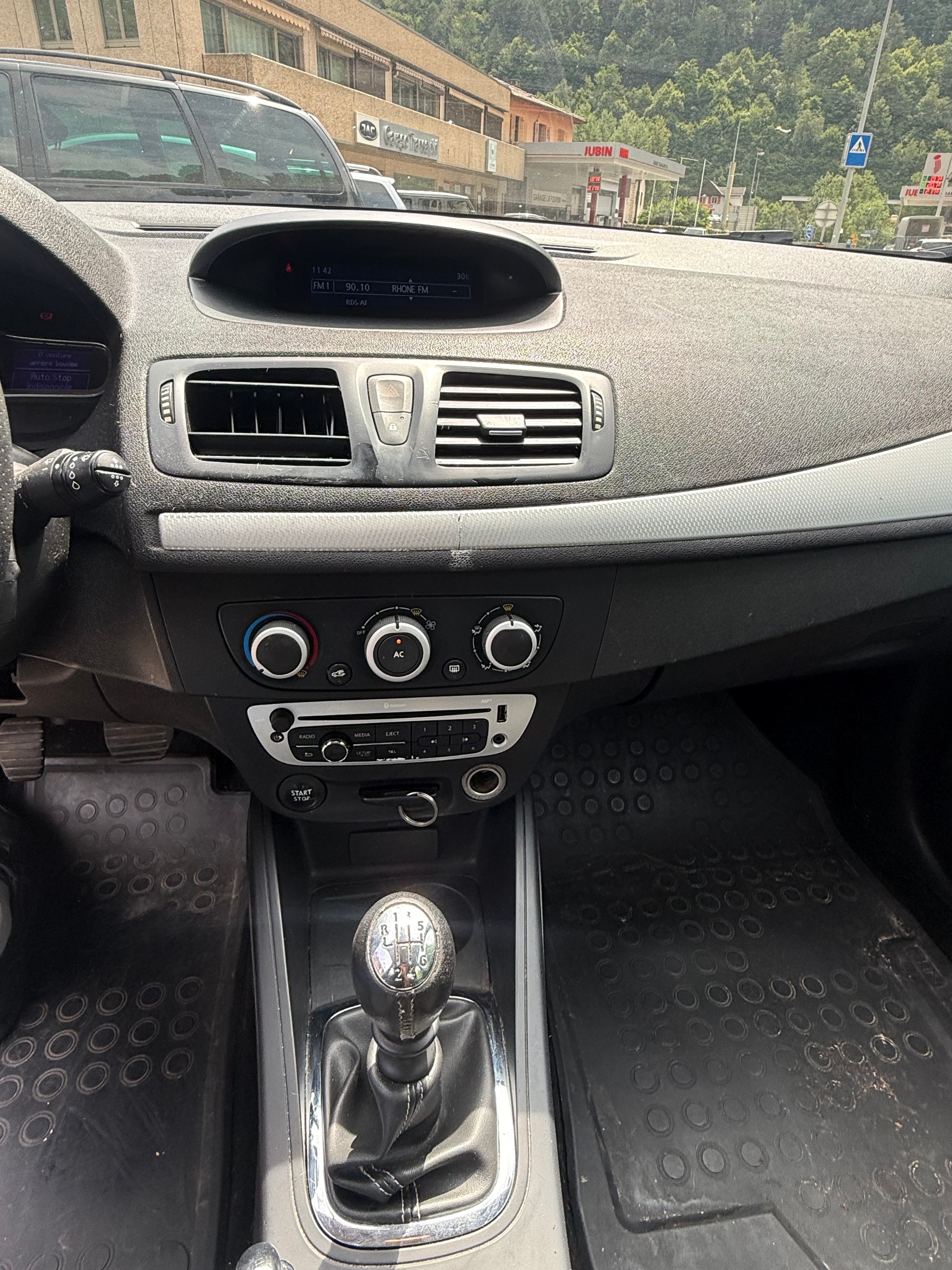 RENAULT Mégane Grandtour 1.2 16V Turbo Energy-image-9
