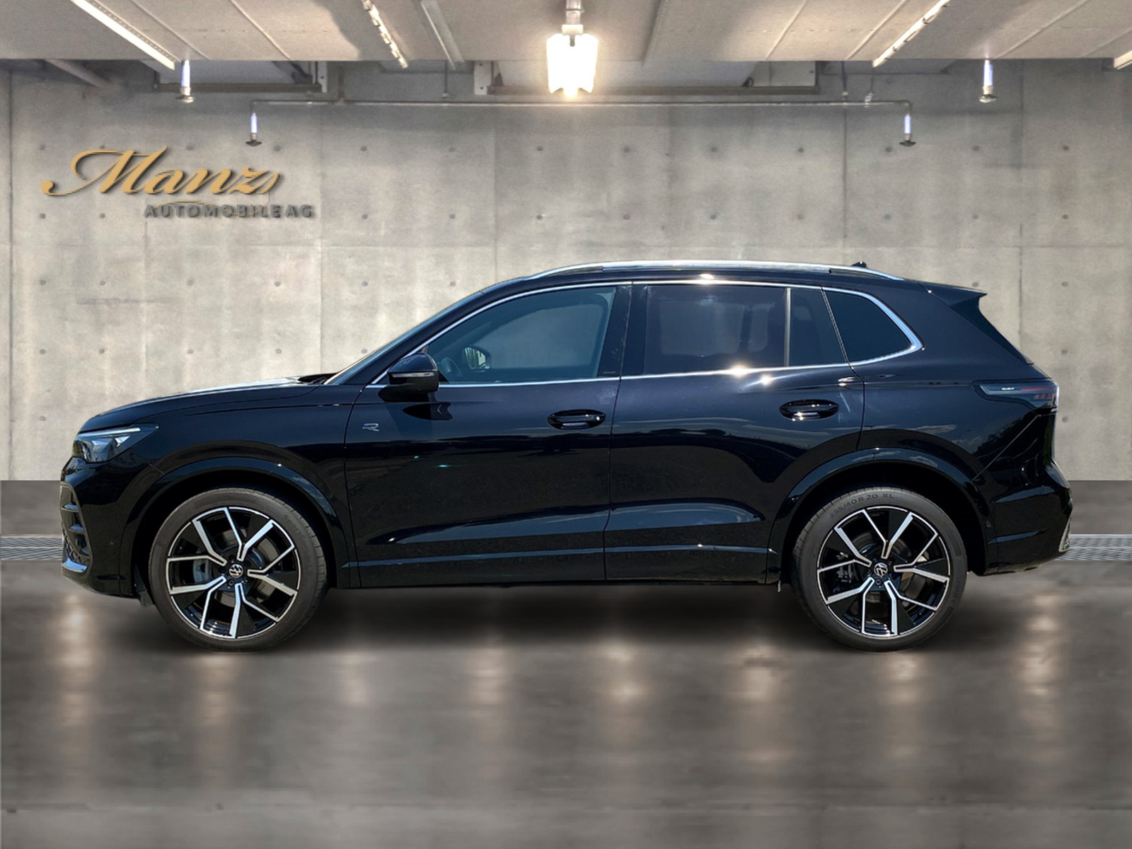 VW Tiguan 2.0 TSI 266PS DSG R-Line 4Motion **Panorama-Schiebe-Hebedach**-image-1