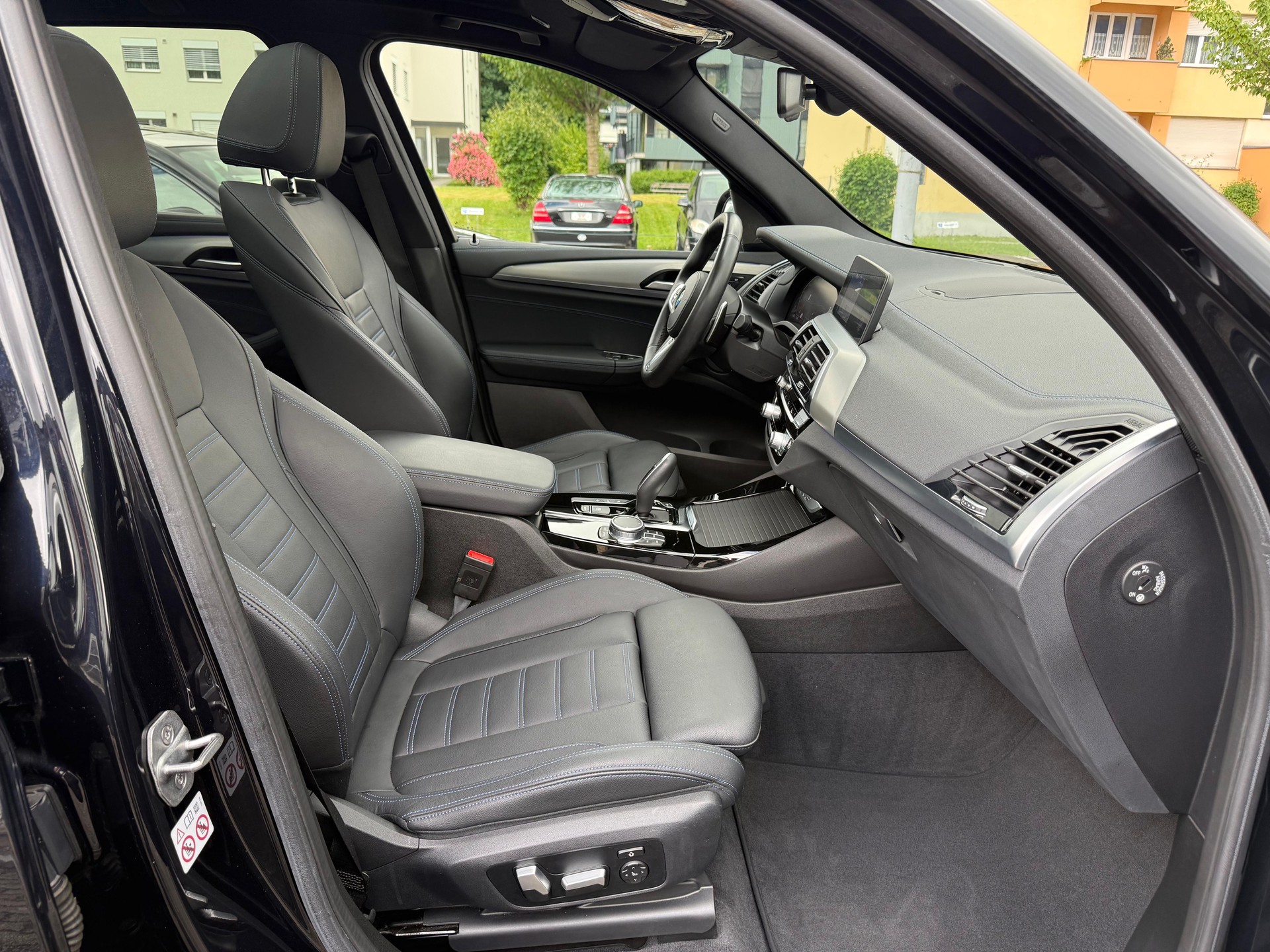 BMW X3 20d xDrive paddles-image-19
