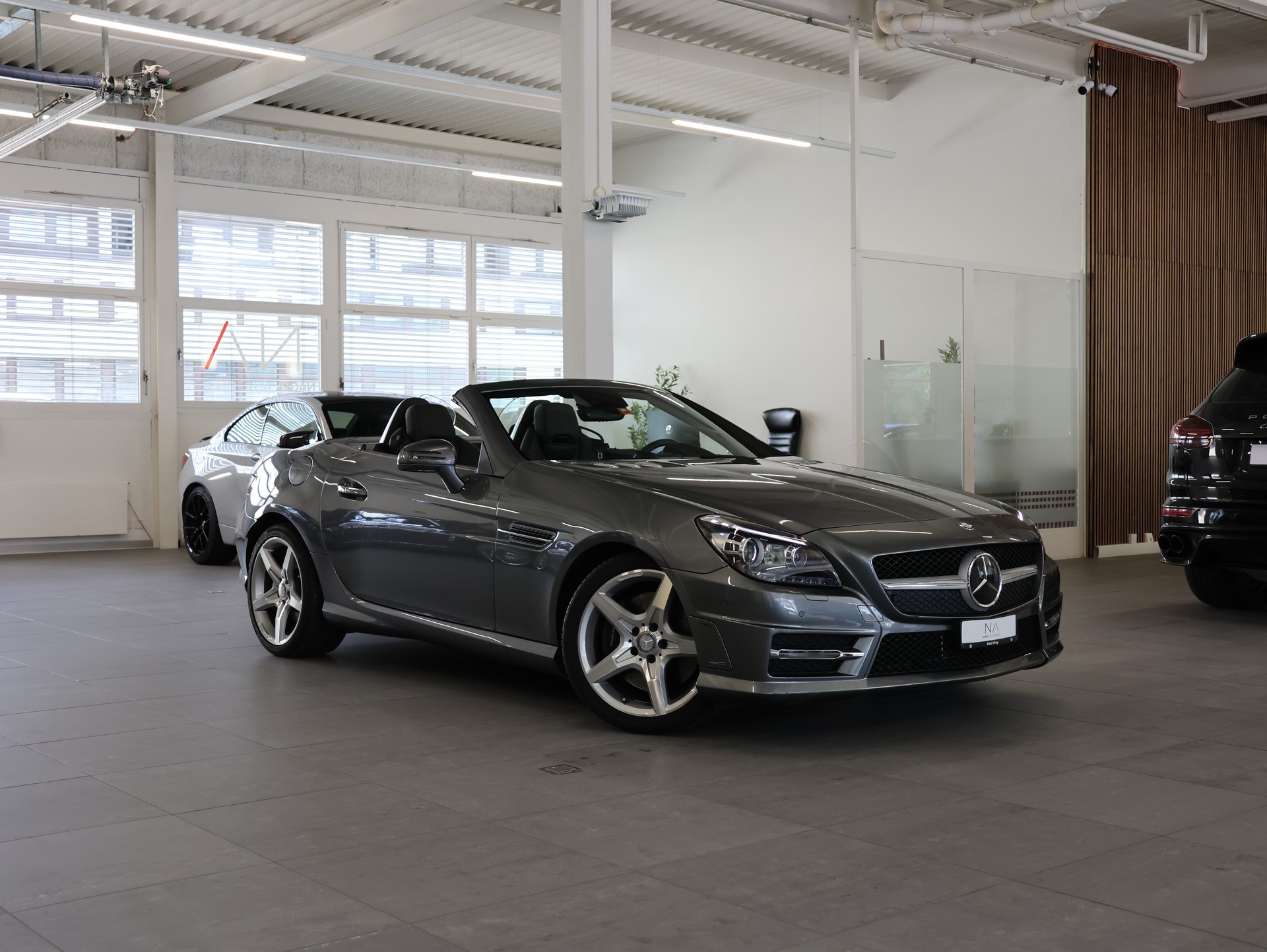 MERCEDES-BENZ SLK 350 7G-Tronic *Harman Kardon* *AMG Line* *Memory Sitze*-showroom-element-1
