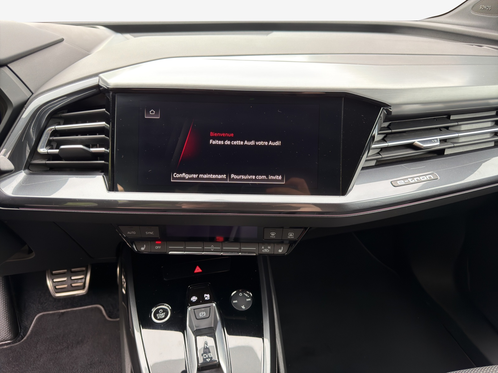 AUDI Q4 e-tron 50 quattro-image-11