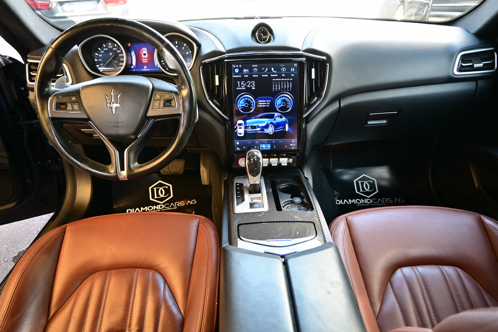 MASERATI Ghibli 3.0 V6 S Q4 **Carbon**-image-9