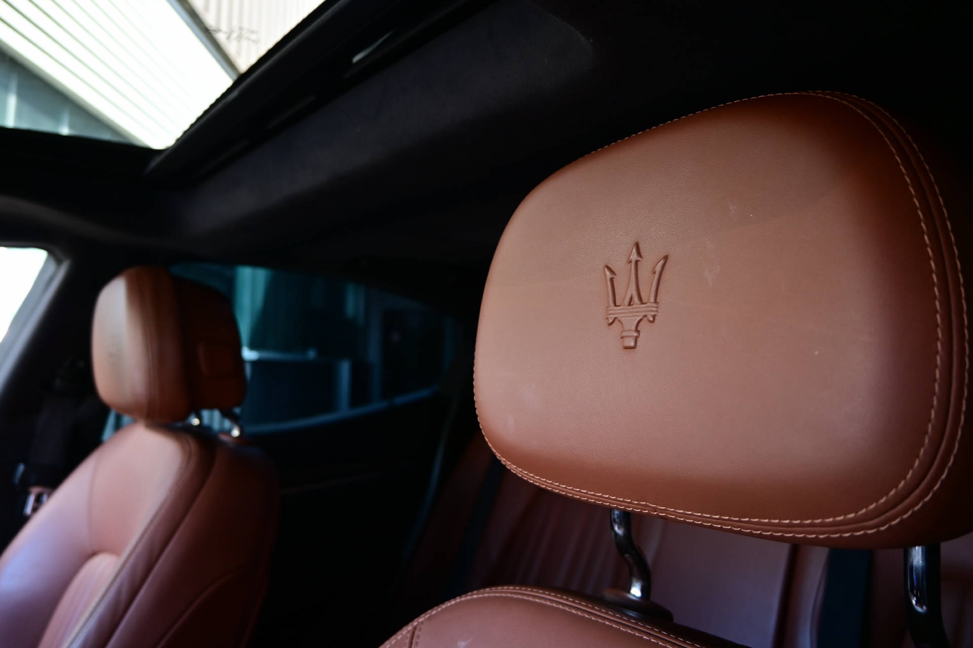 MASERATI Ghibli 3.0 V6 S Q4 **Carbon**-image-10