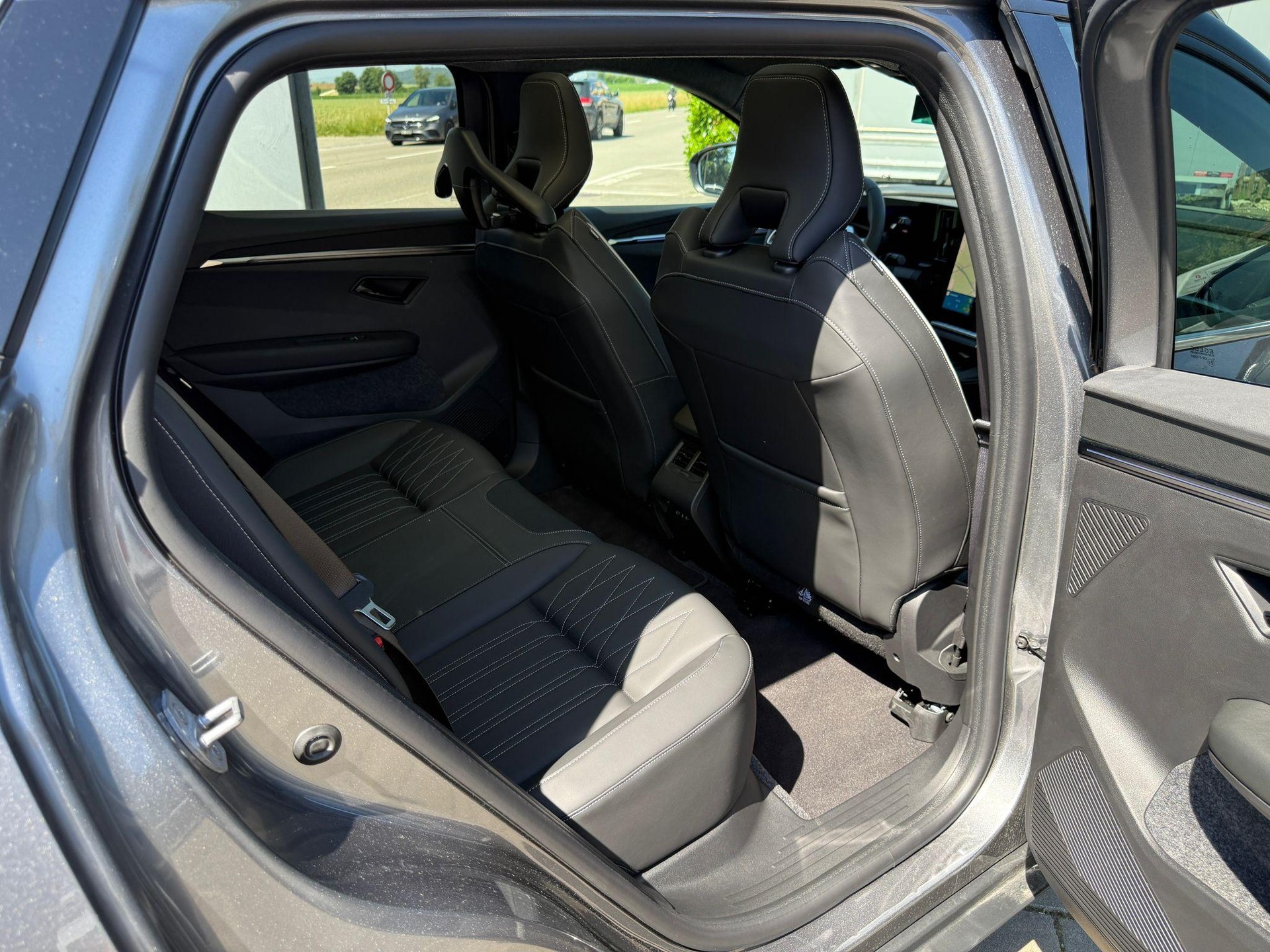 MITSUBISHI Eclipse Cross Instyle-image-19
