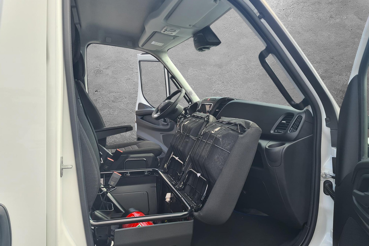 IVECO 38S14EV Kastenwagen-image-10