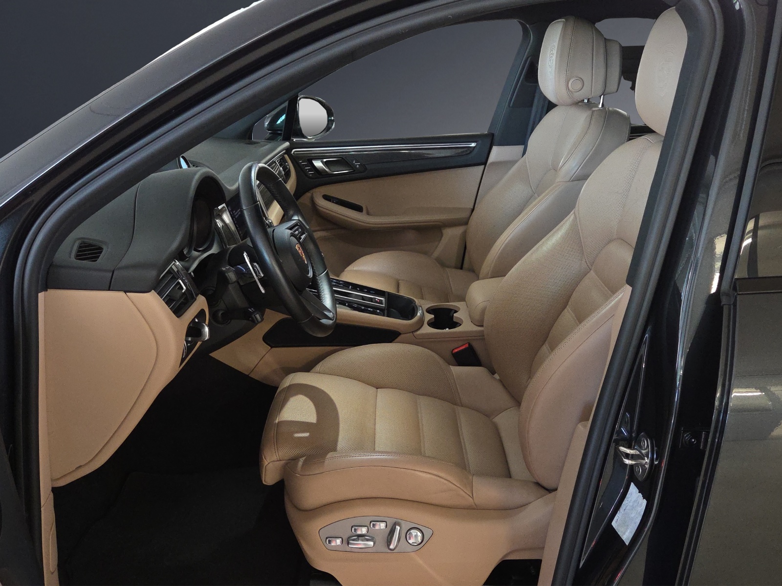 PORSCHE Macan S PDK-image-6