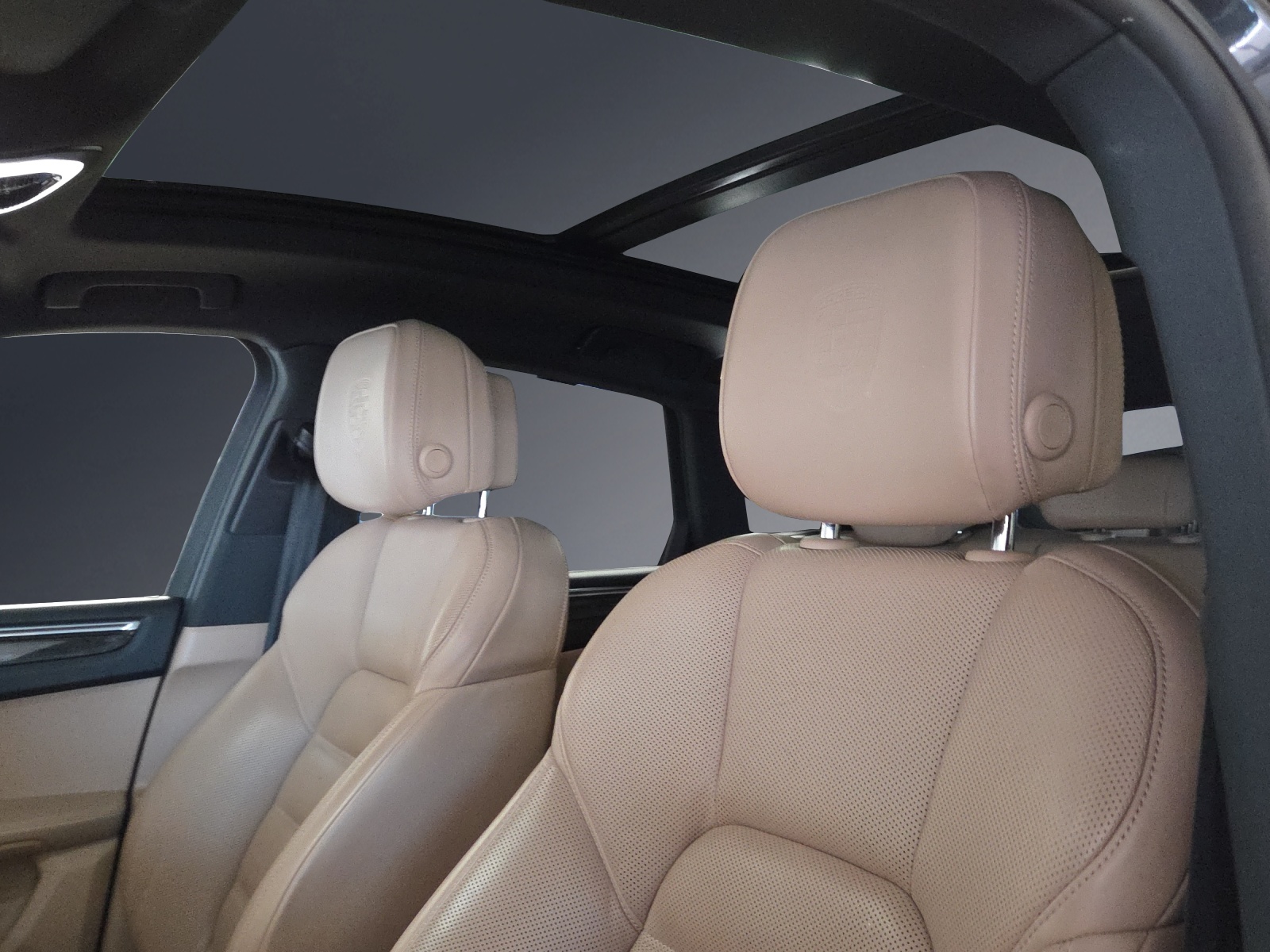 PORSCHE Macan S PDK-image-7