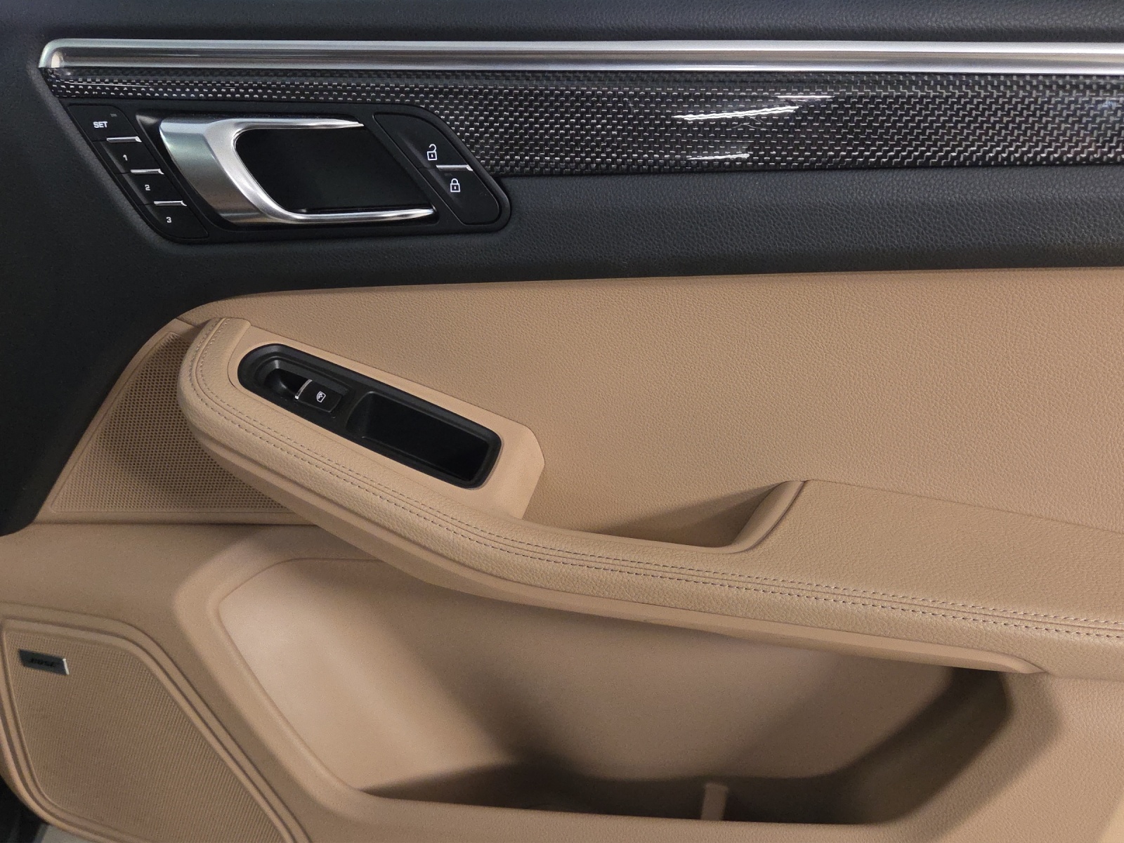 PORSCHE Macan S PDK-image-10