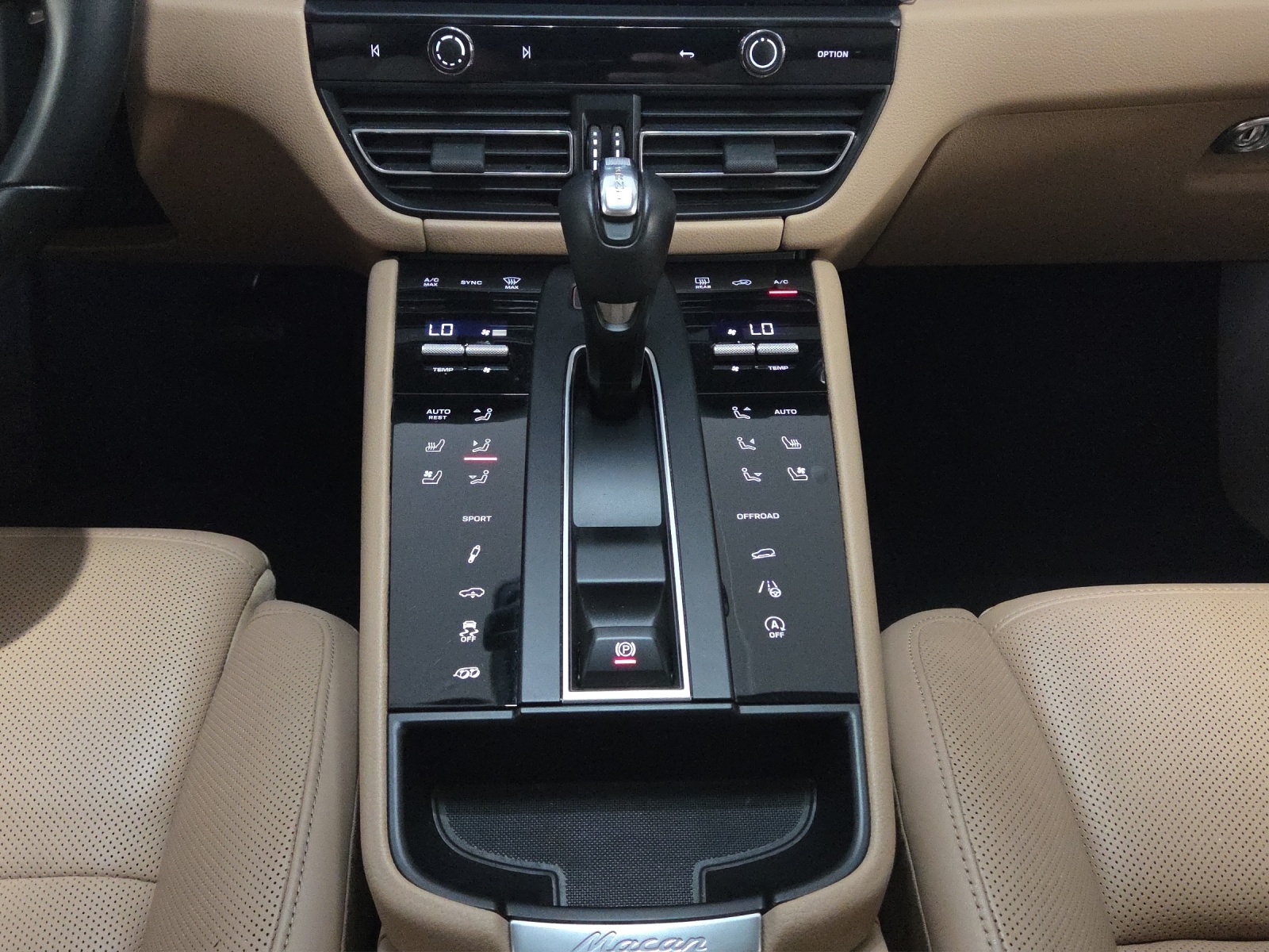 PORSCHE Macan S PDK-image-16