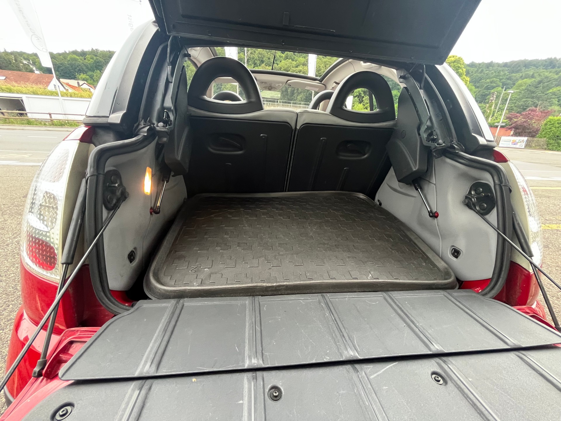 CITROEN C3 Pluriel 1.6i 16V-image-8