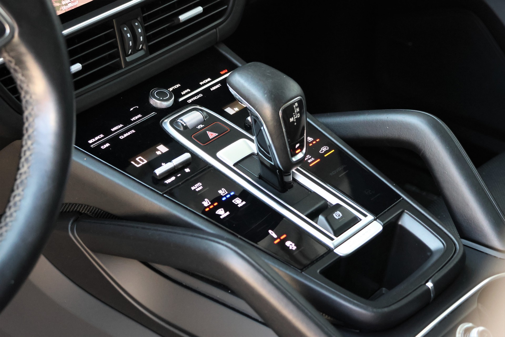 PORSCHE Cayenne GTS (CH) "Approved bis 12/26"-image-10