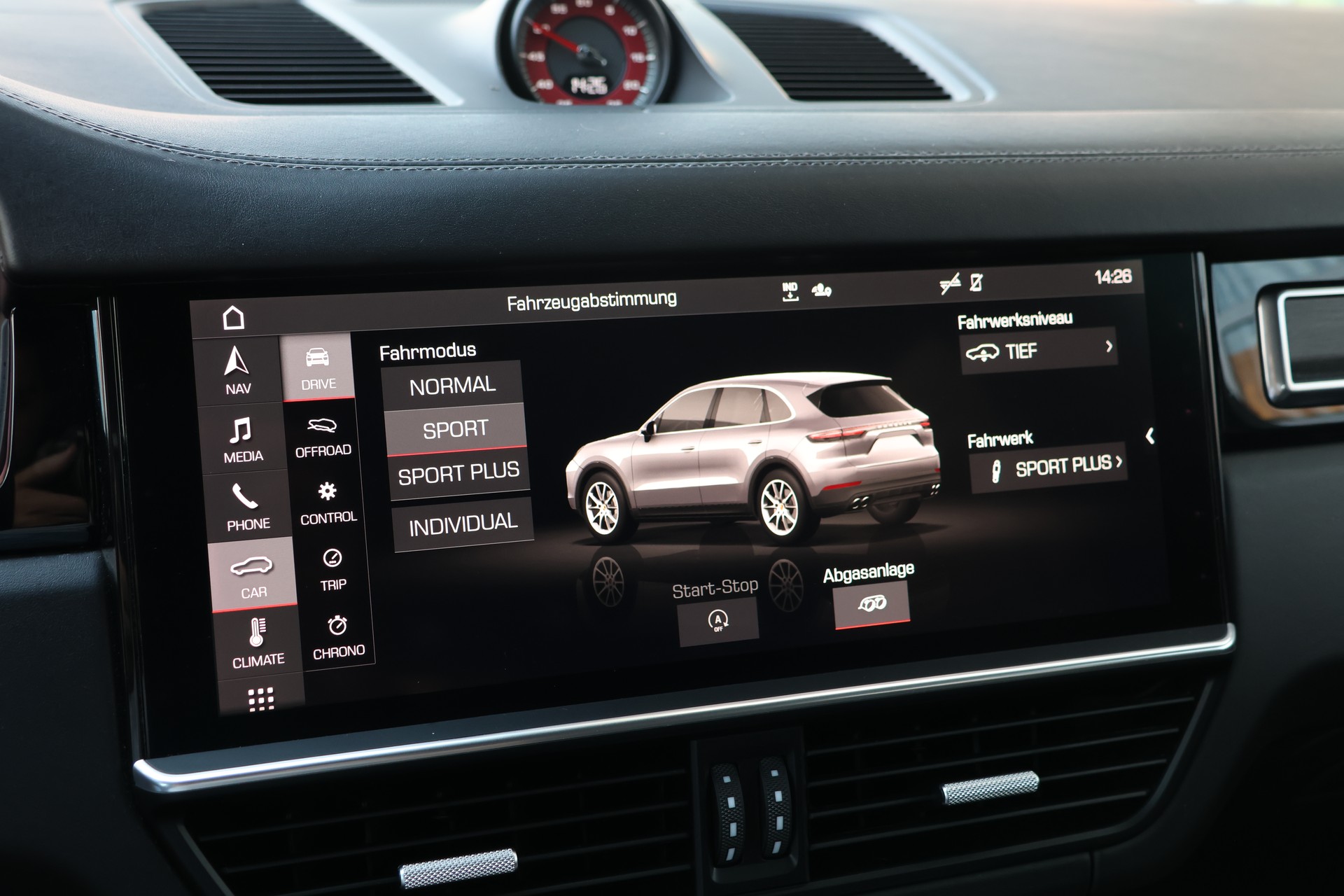 PORSCHE Cayenne GTS (CH) "Approved bis 12/26"-image-24