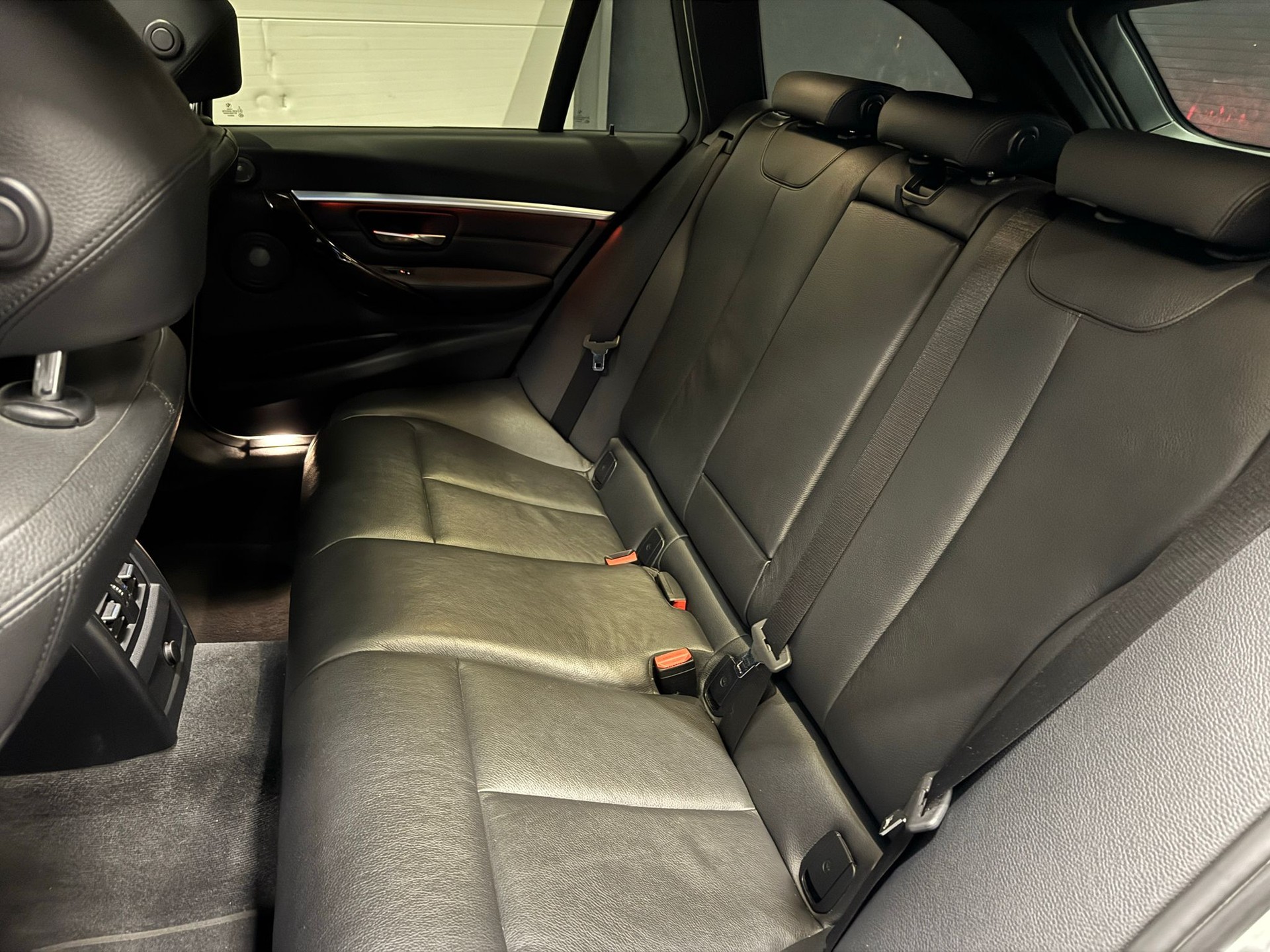 BMW 340i xDrive SAG Touring-image-7