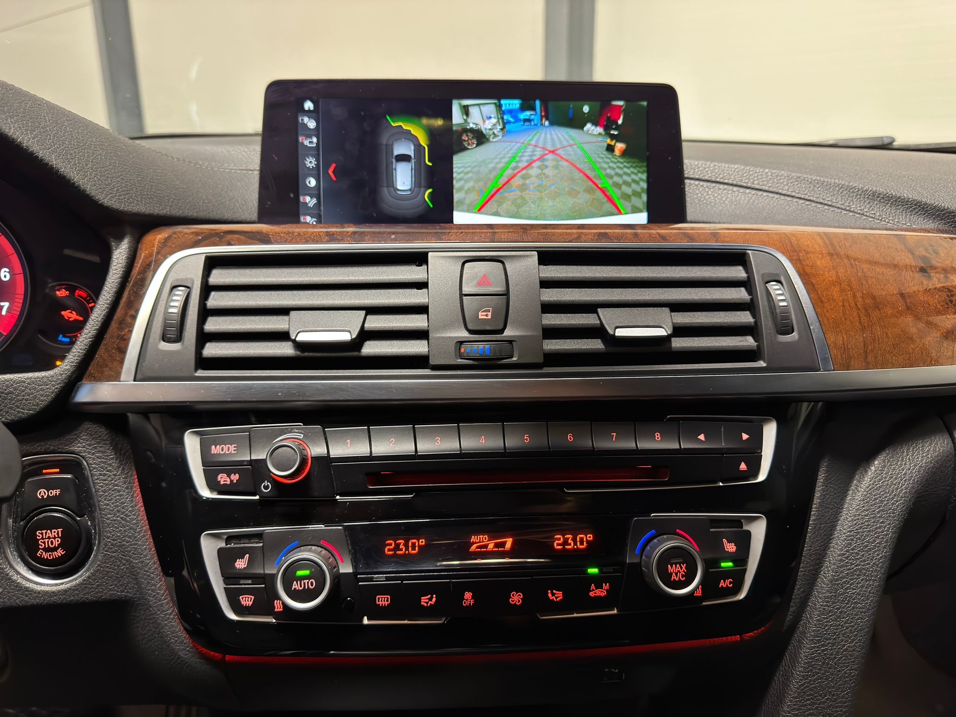 BMW 340i xDrive SAG Touring-image-8