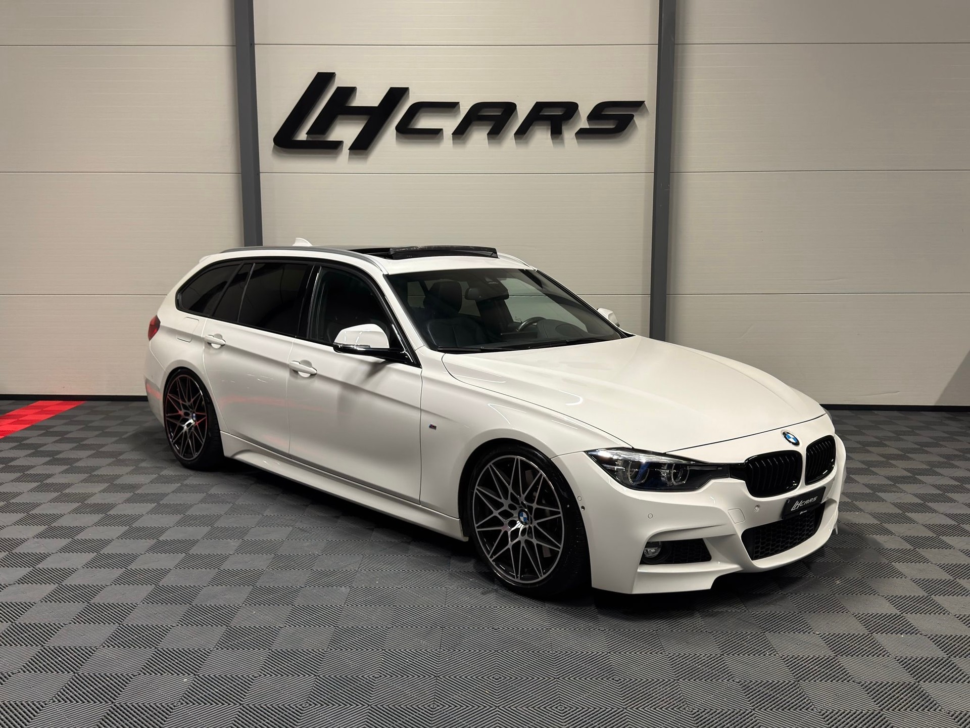 BMW 340i xDrive SAG Touring-image-4