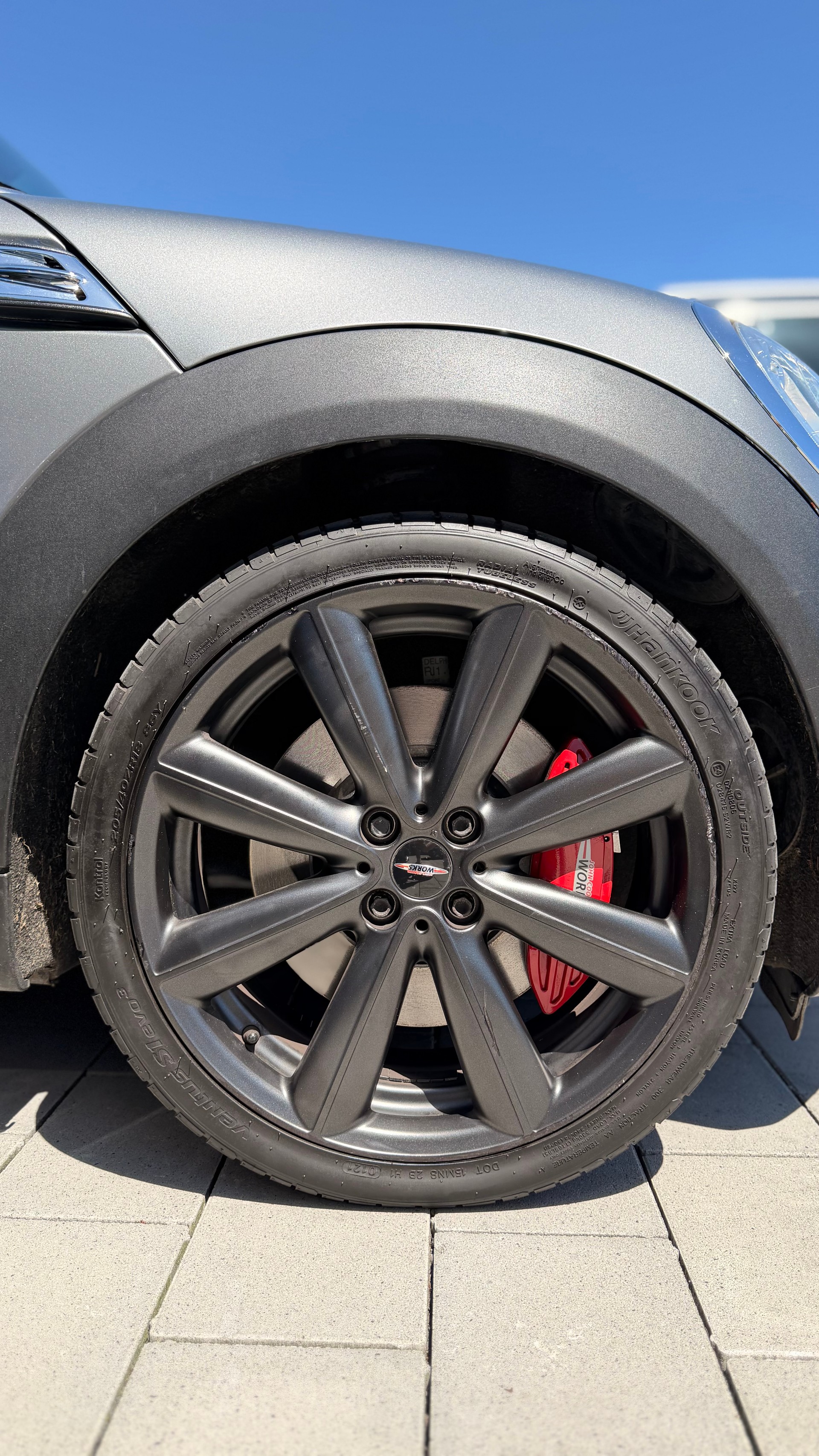 MINI Cooper John Cooper Works Cabriolet-image-13