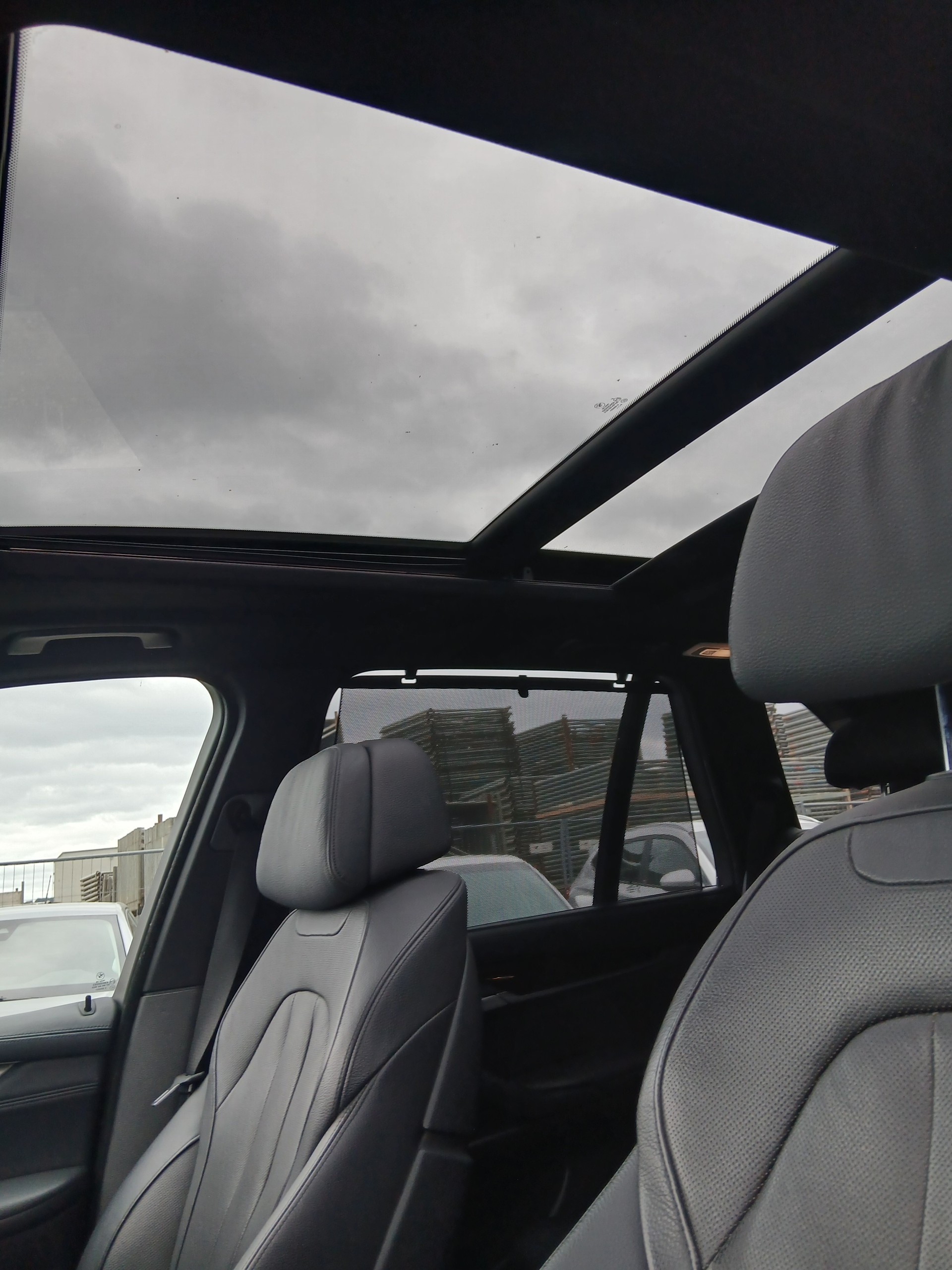 BMW X5 xDrive 50i Steptronic-image-9