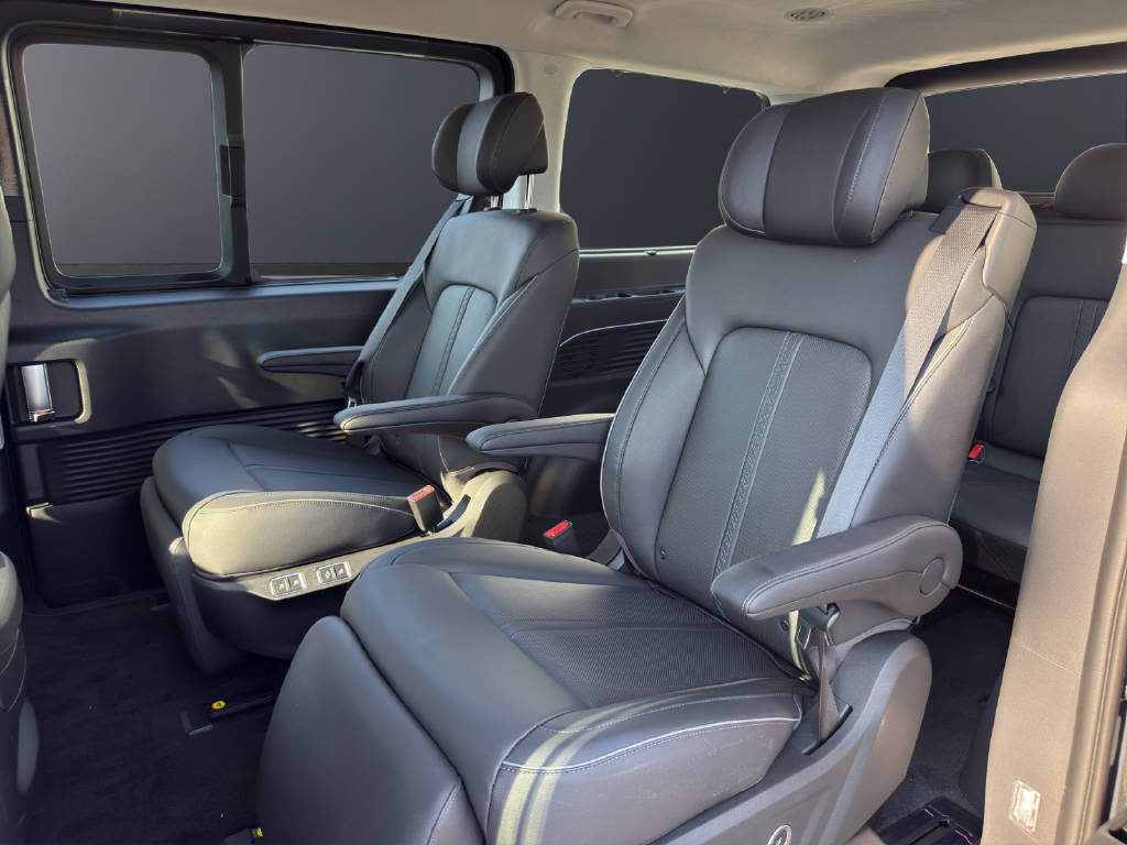 HYUNDAI Staria Premium 1.6 GDi HEV Amplia 7P-image-10