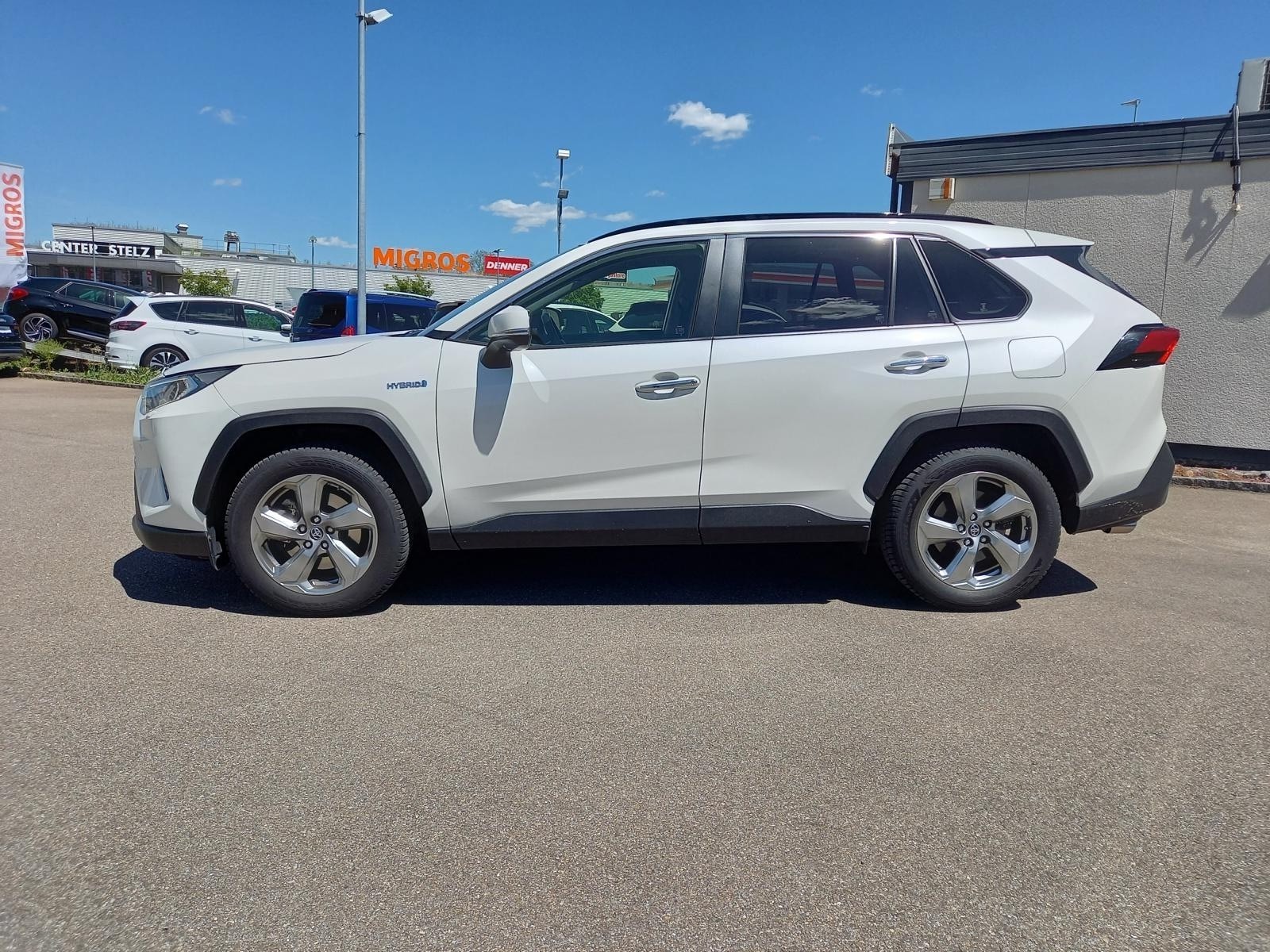 TOYOTA RAV-4 2.5 HSD Premium e-CVT 4WD-image-2