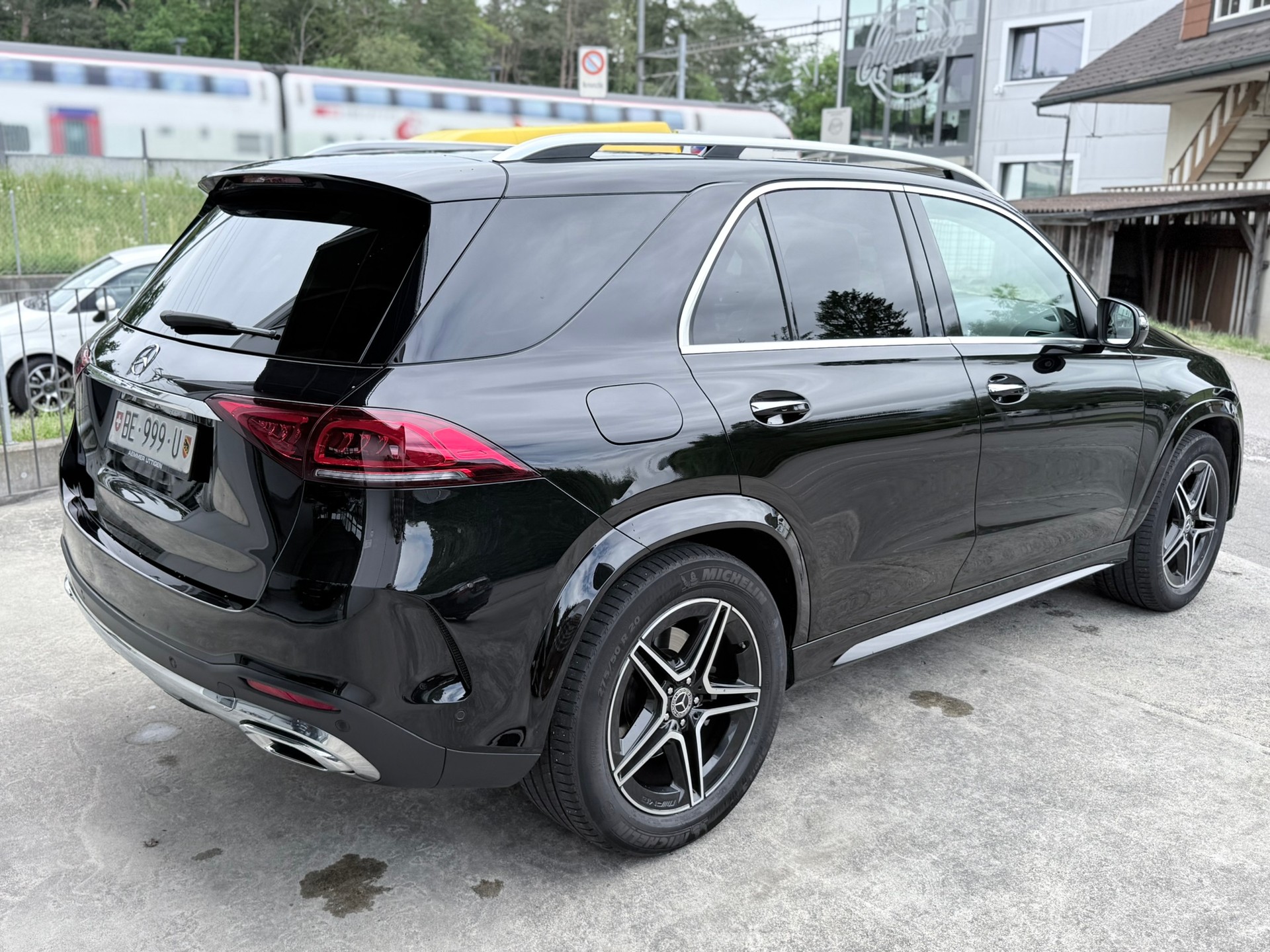 MERCEDES-BENZ GLE 450 4Matic AMG Line 9G-Tronic-image-5