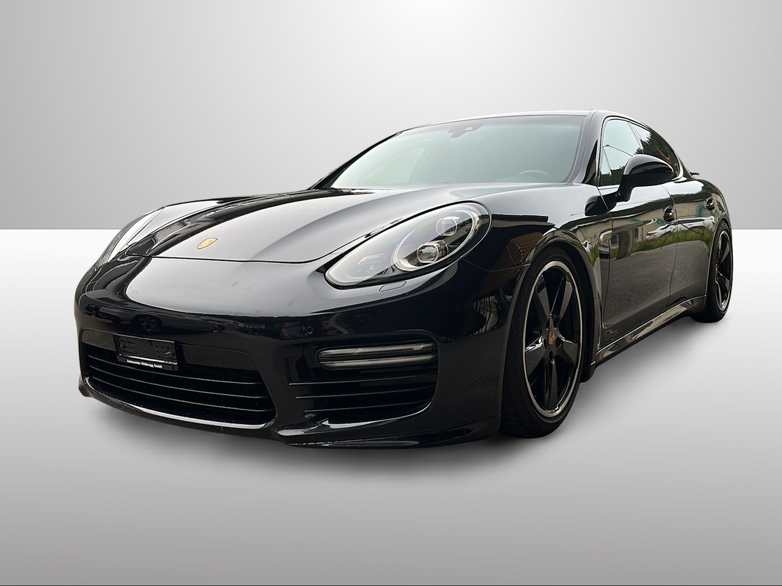 PORSCHE Panamera GTS 4.8 PDK-image-1