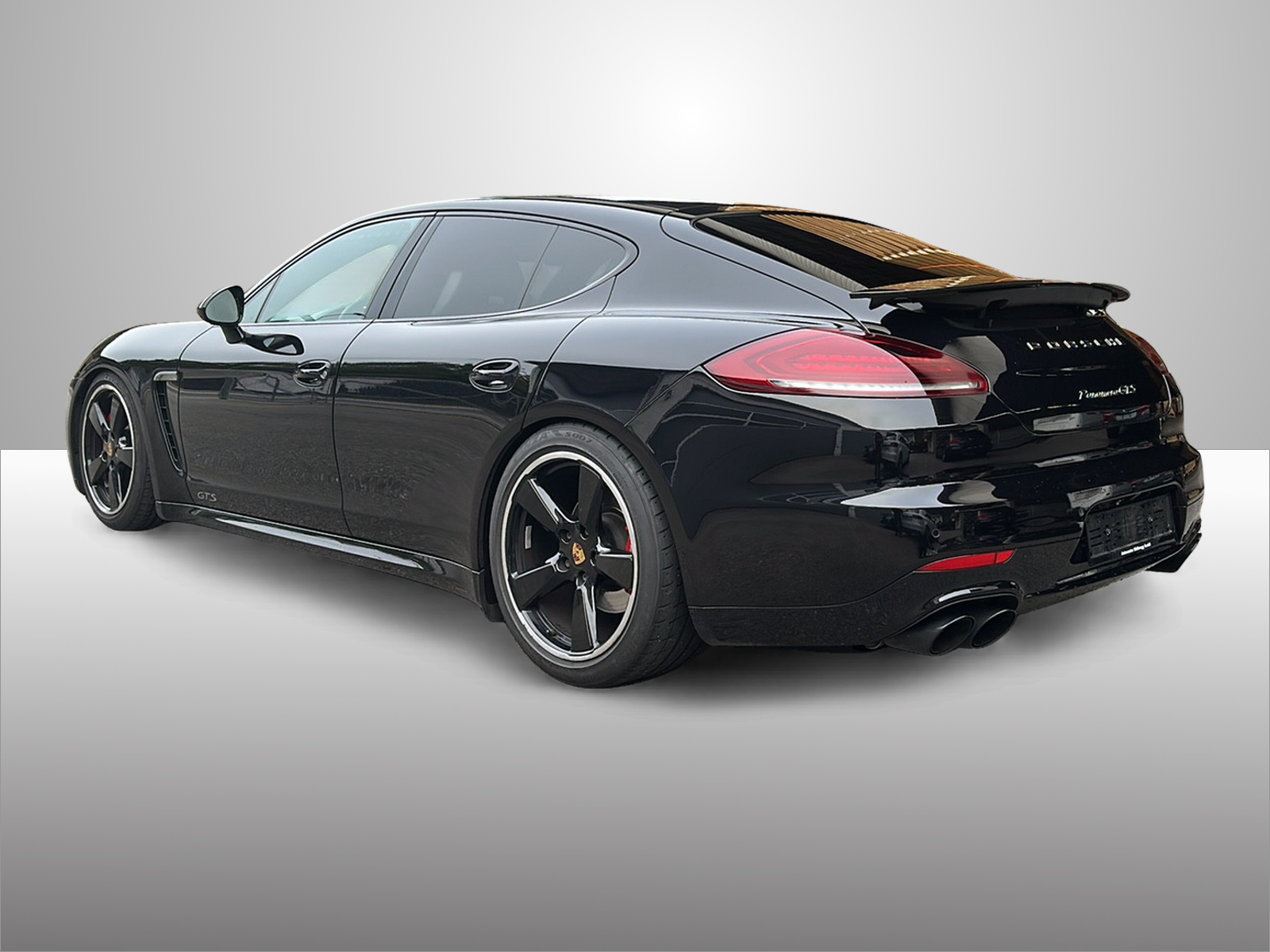 PORSCHE Panamera GTS 4.8 PDK-image-3