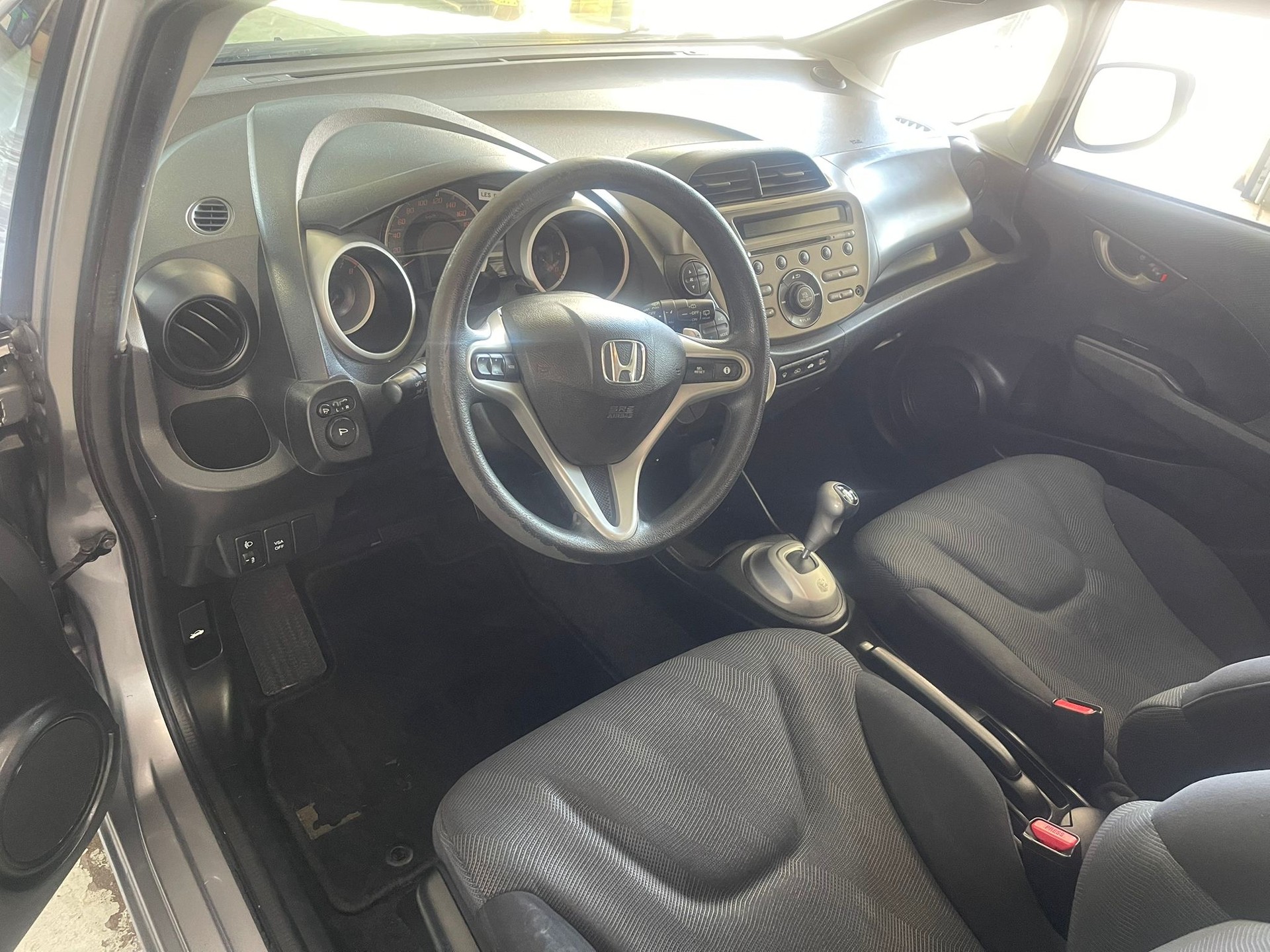 HONDA Jazz 1.4i Elegance i-Shift-image-7