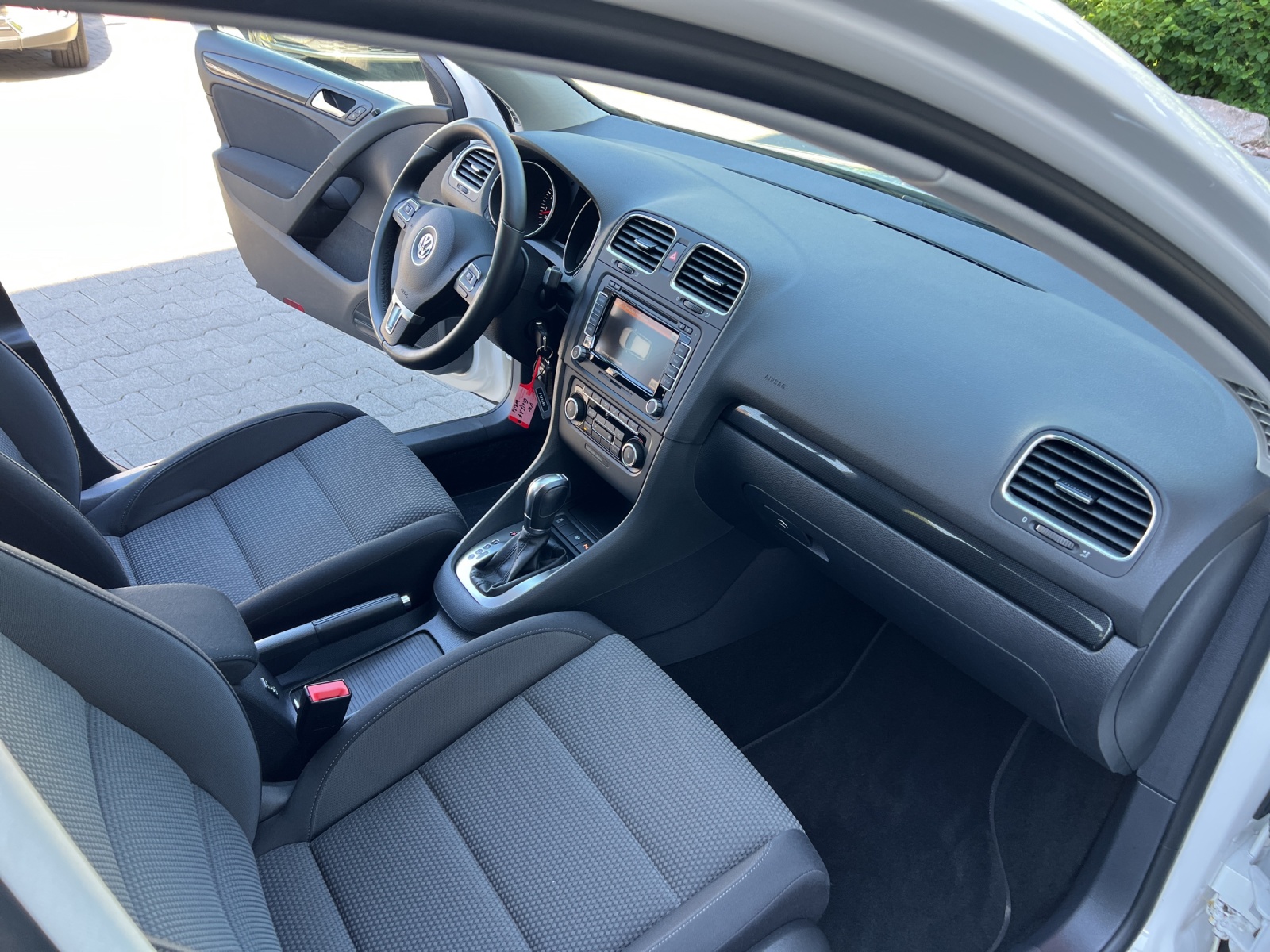 VW Golf 1.4 TSI Team DSG-image-6