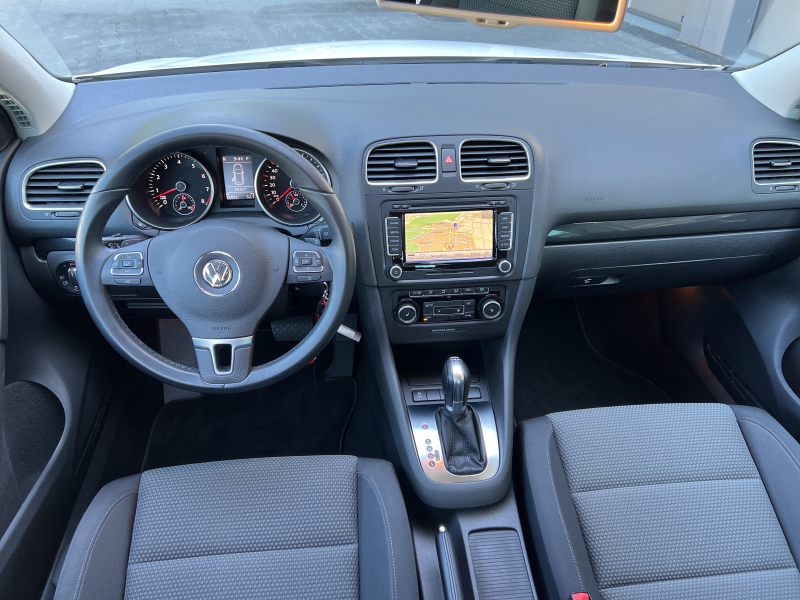 VW Golf 1.4 TSI Team DSG-image-9