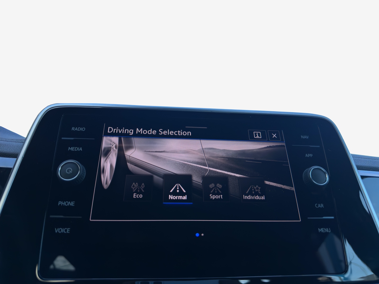 VW T-Roc 2.0 TSI R-Line DSG 4Motion-image-14