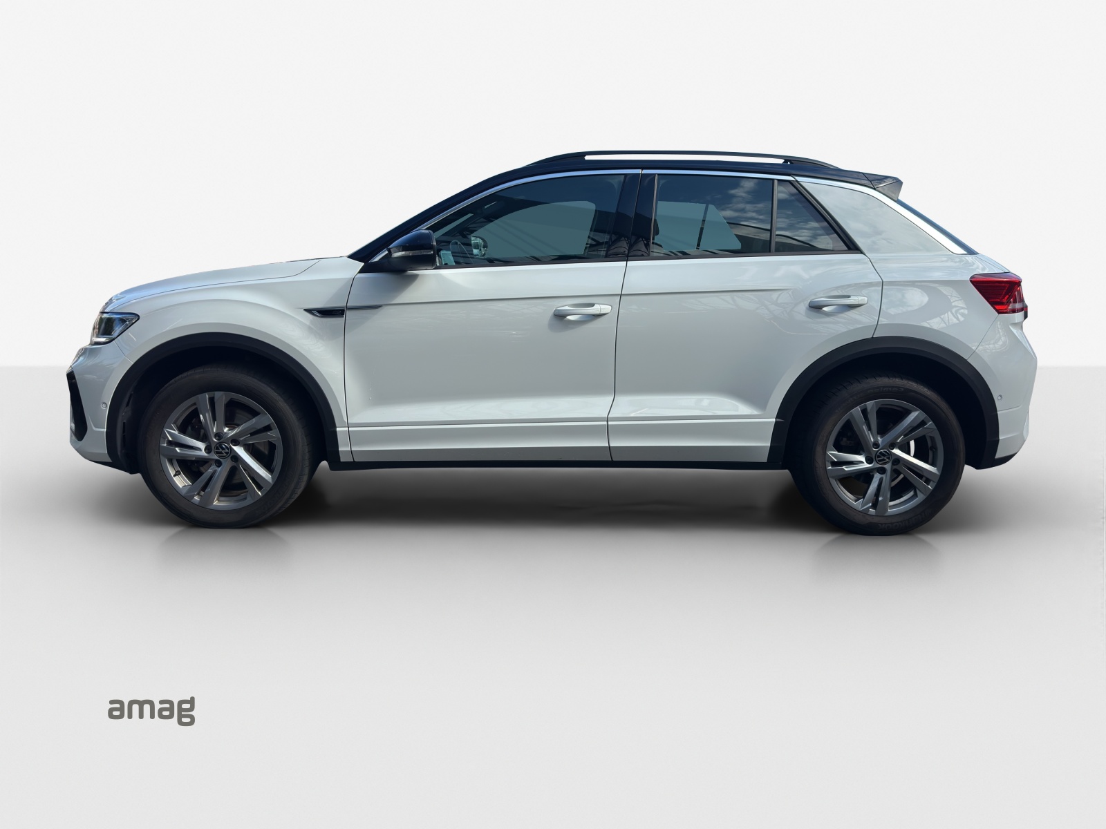 VW T-Roc 2.0 TSI R-Line DSG 4Motion-image-1