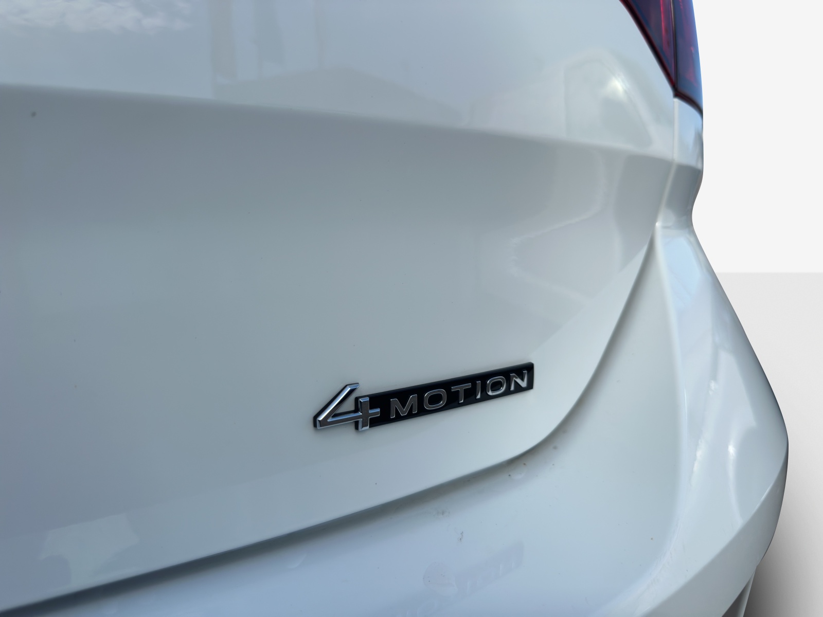VW T-Roc 2.0 TSI R-Line DSG 4Motion-image-13