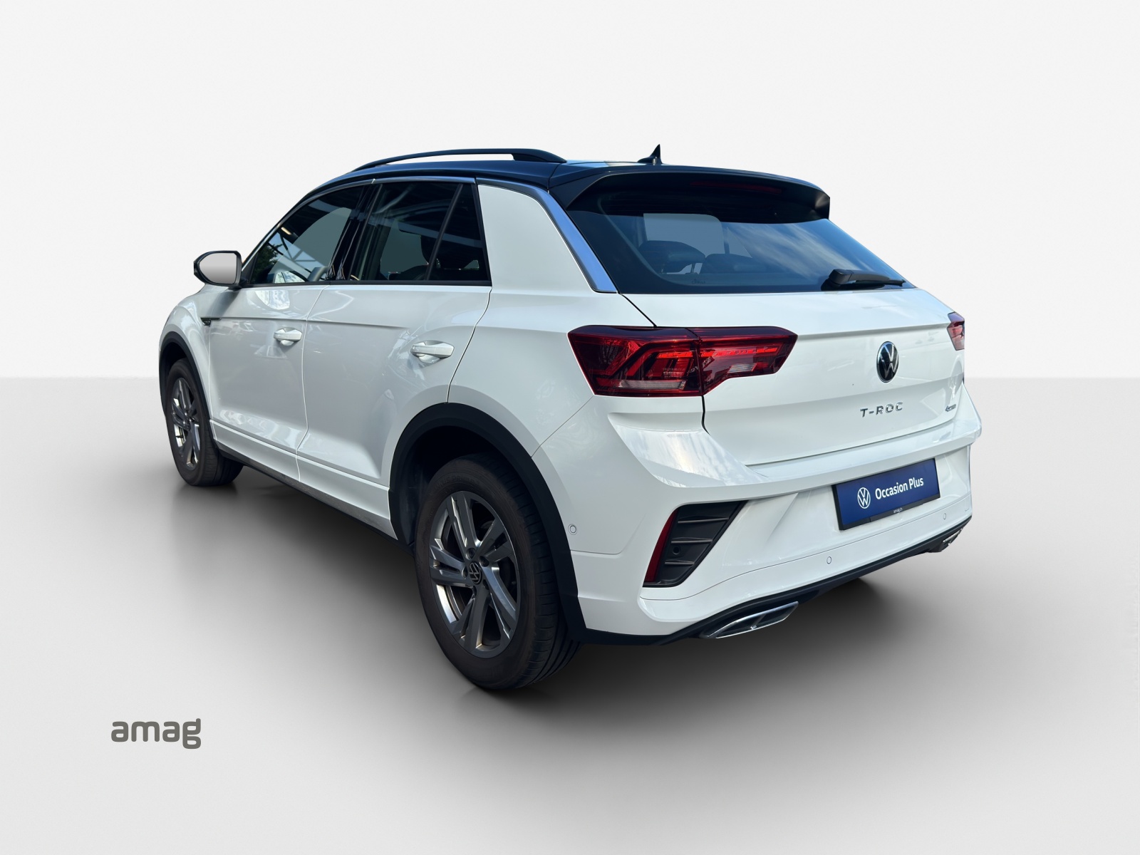 VW T-Roc 2.0 TSI R-Line DSG 4Motion-image-2