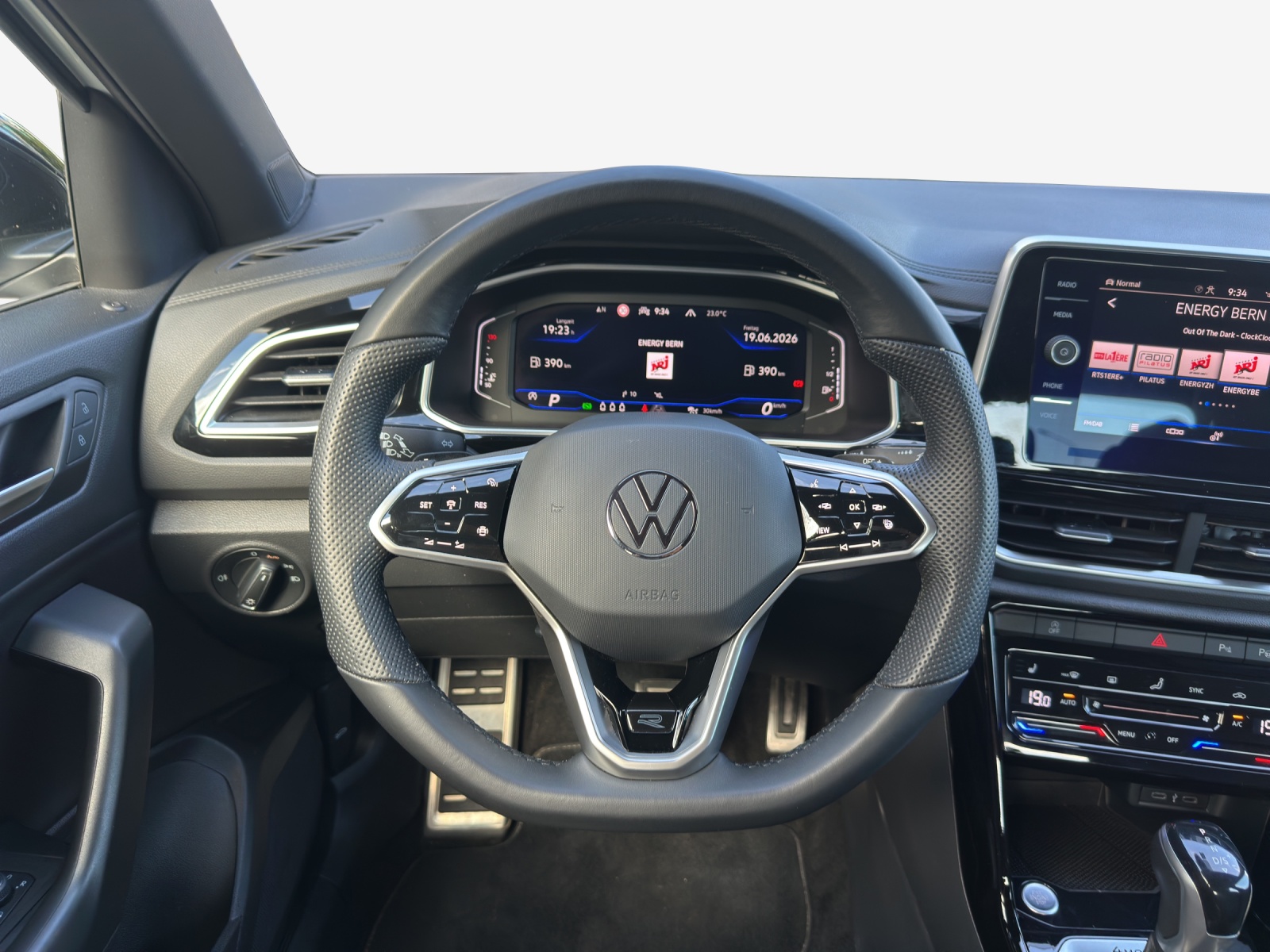 VW T-Roc 2.0 TSI R-Line DSG 4Motion-image-9