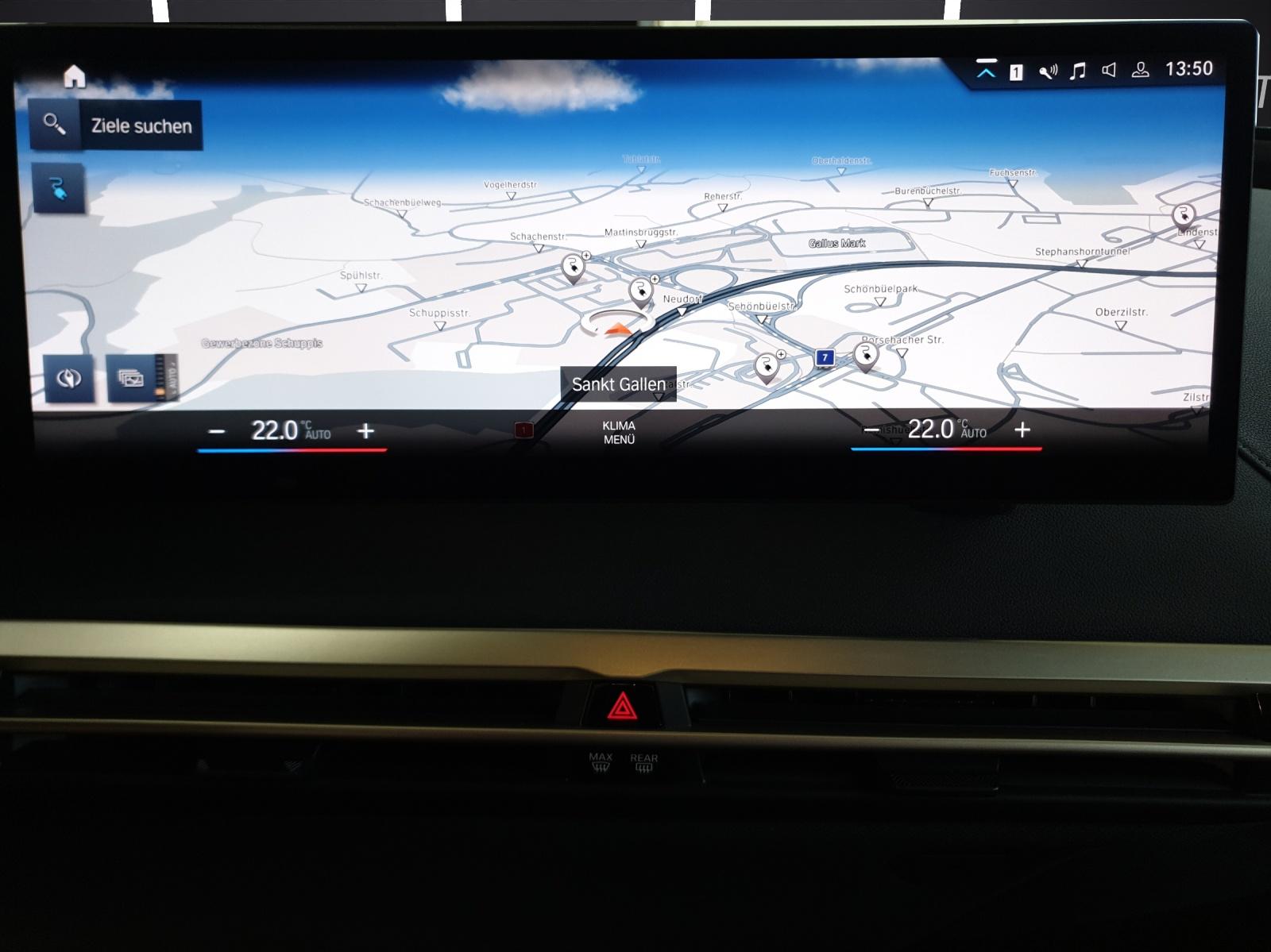 BMW iX xDrive40-image-21