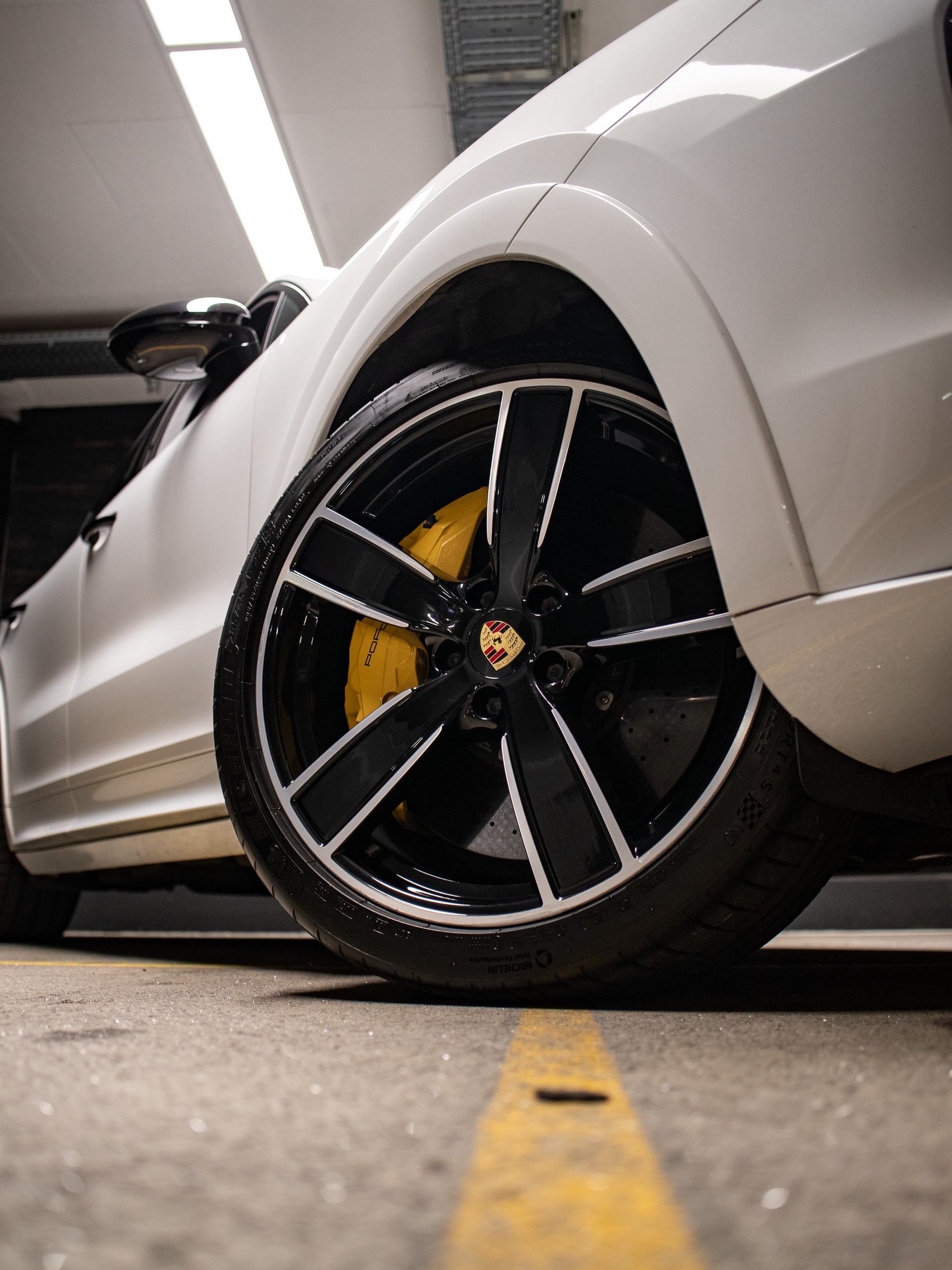PORSCHE Cayenne Turbo S E-Hybrid-image-11