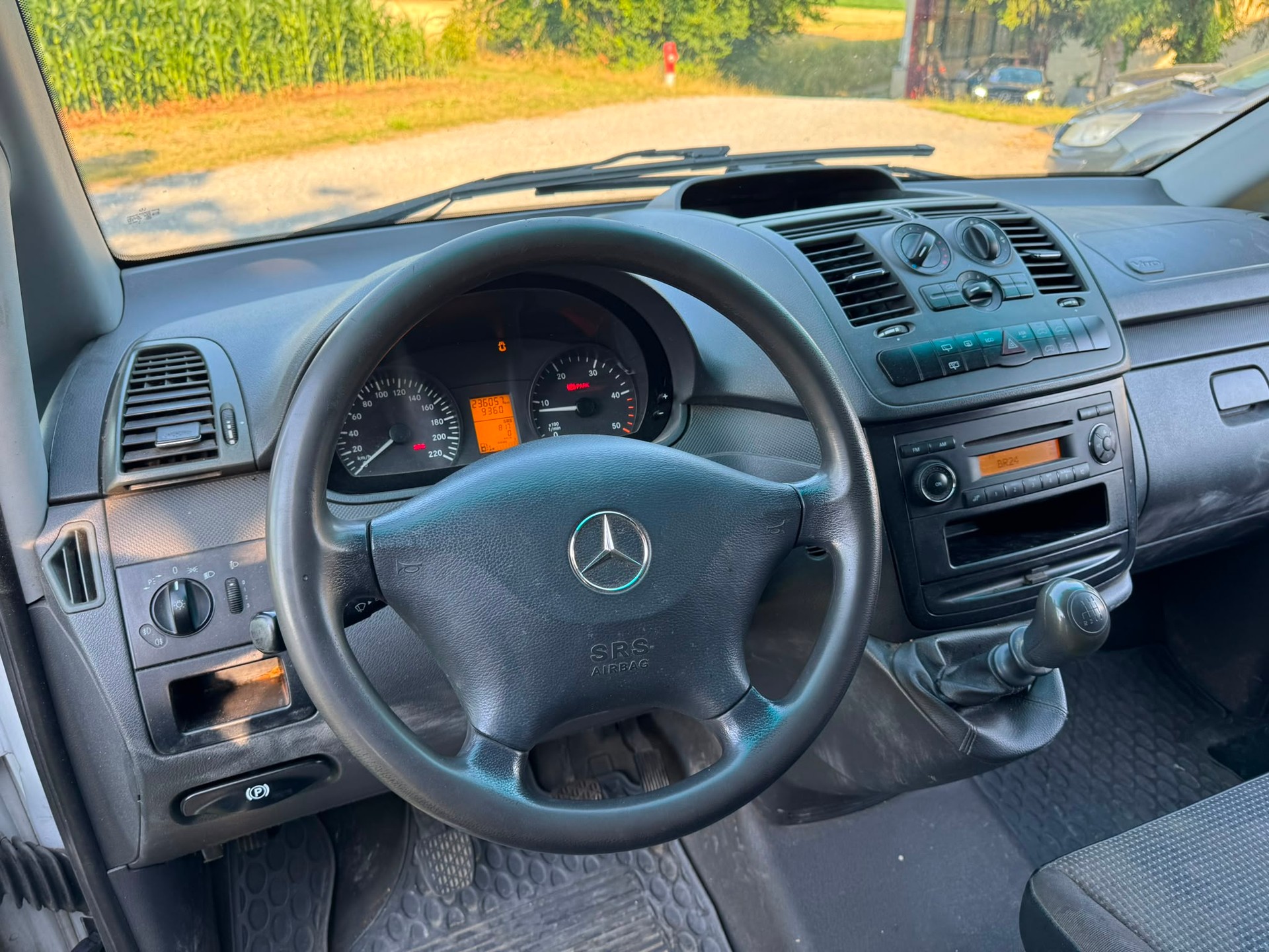 MERCEDES-BENZ Vito 113 CDI Blue Efficiency L-image-11