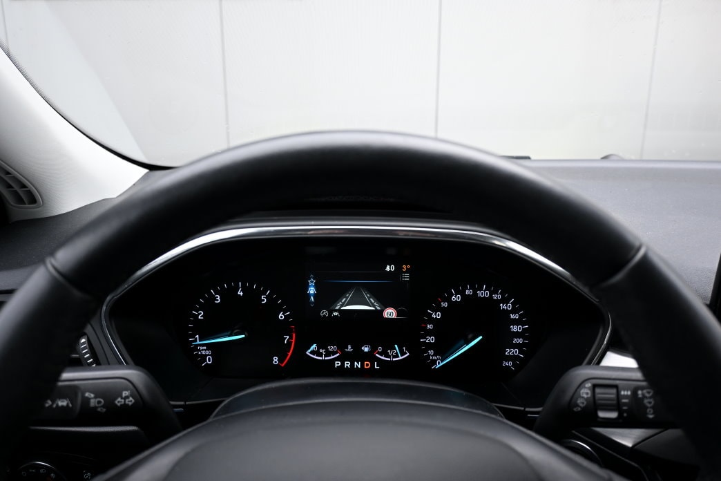 FORD Focus 1.5 SCTi Titanium Automatic-image-10