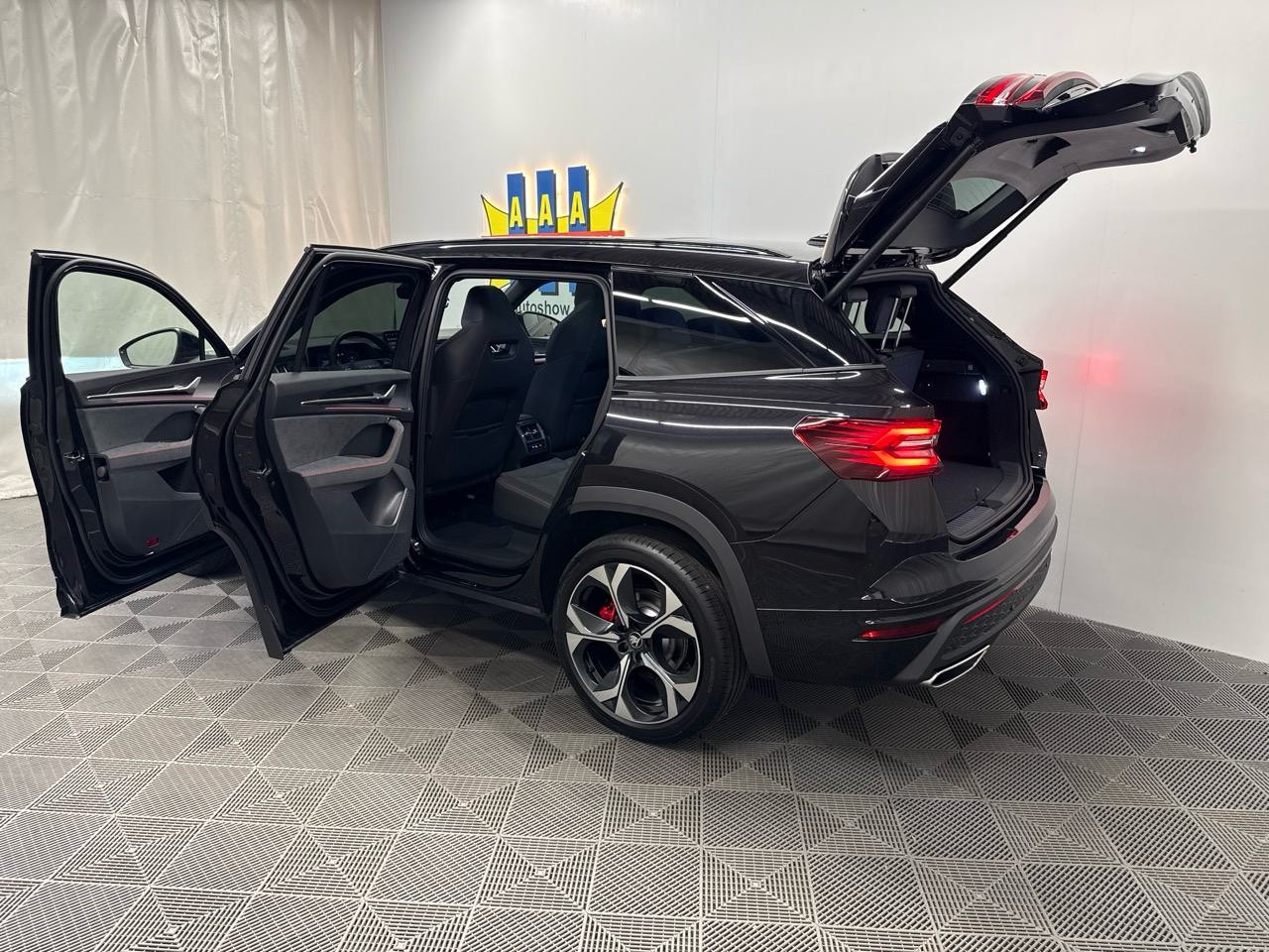 SKODA Kodiaq 2.0 TSI RS 4x4-image-15