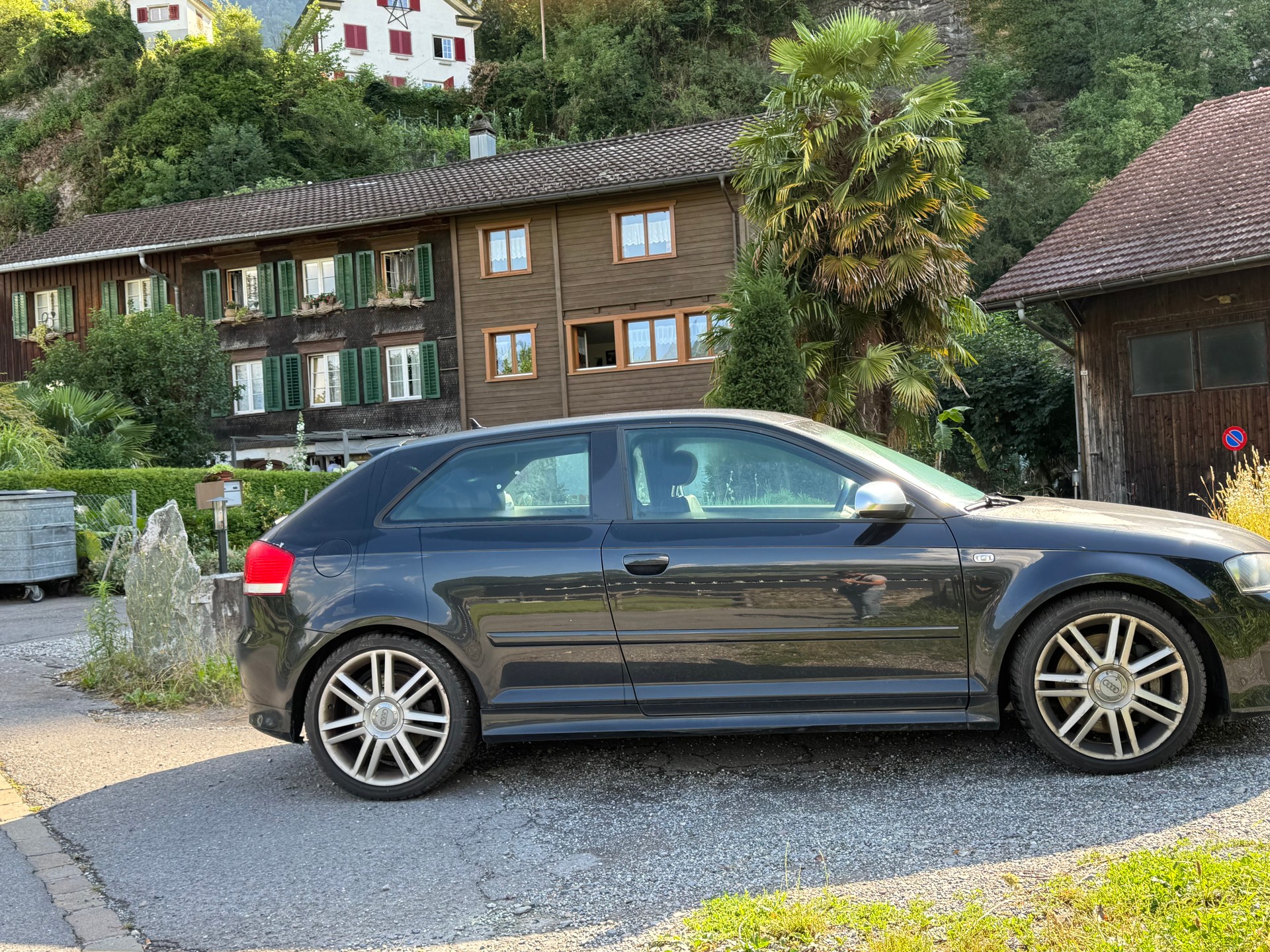 AUDI S3 2.0 Turbo FSI quattro-image-3