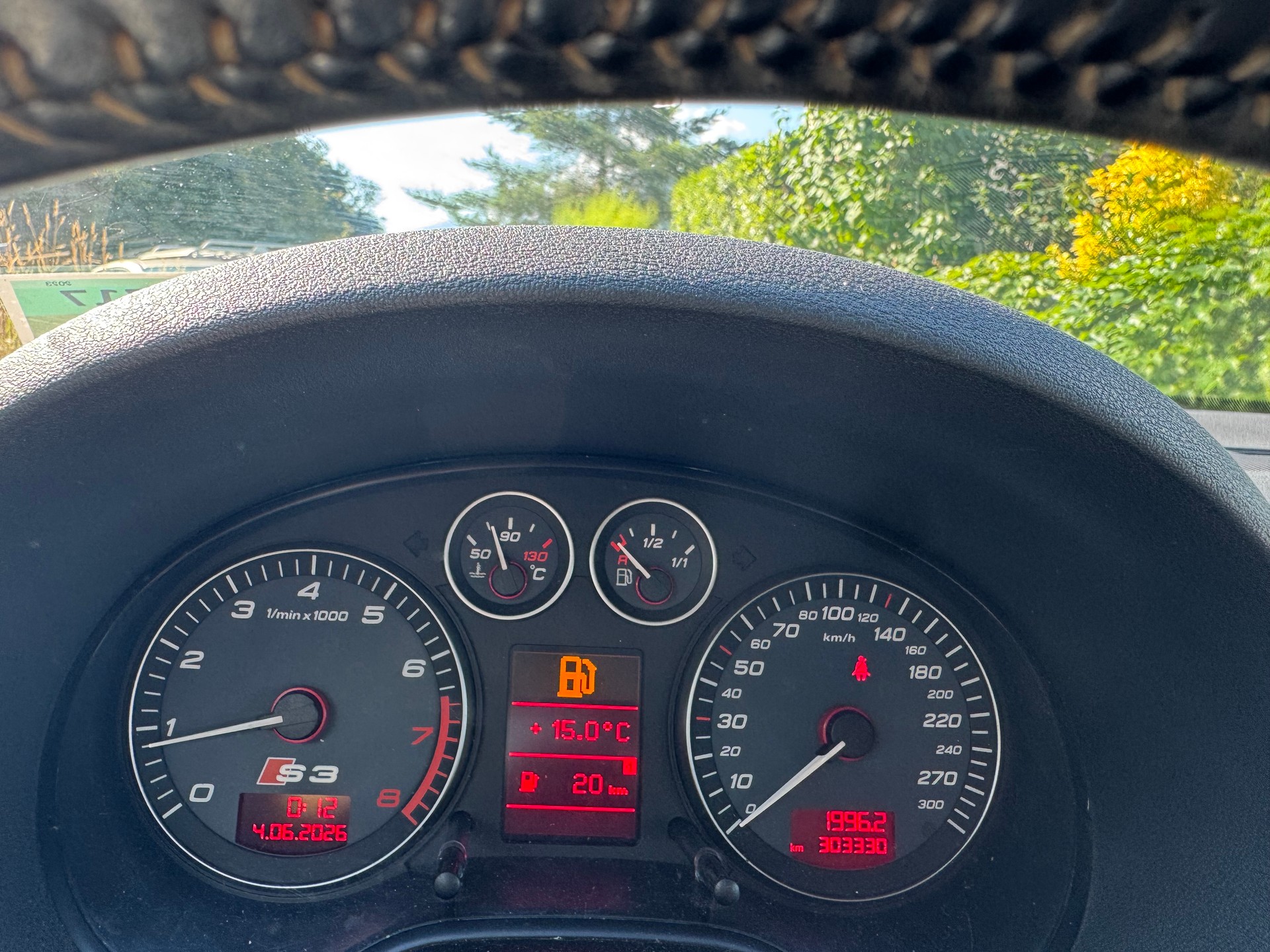 AUDI S3 2.0 Turbo FSI quattro-image-9
