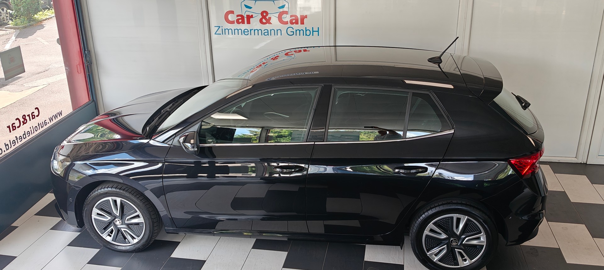 SKODA Fabia 1.0 TSI First Edition DSG-image-1
