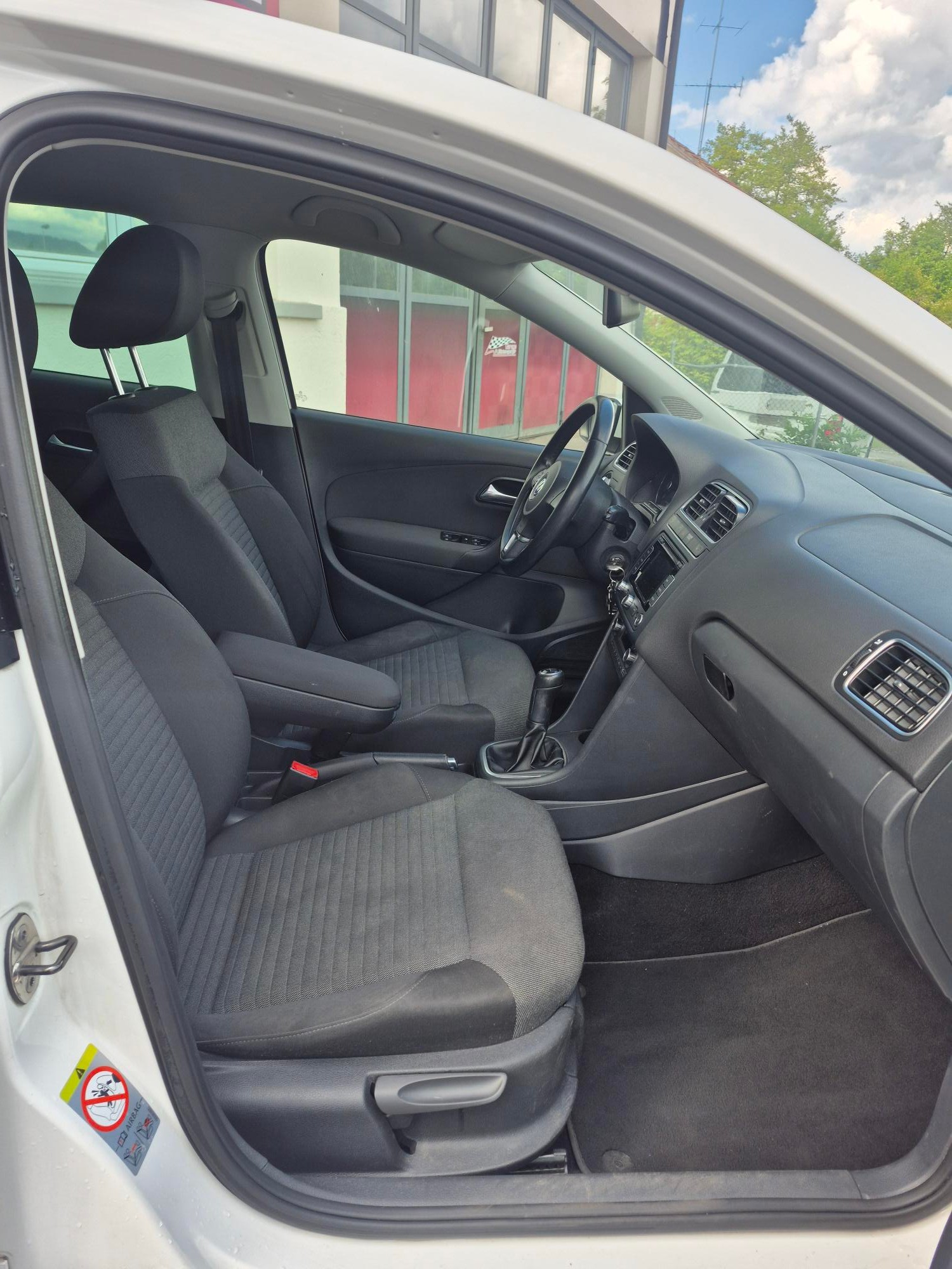 VW Polo 1.2 TSI Highline-image-13