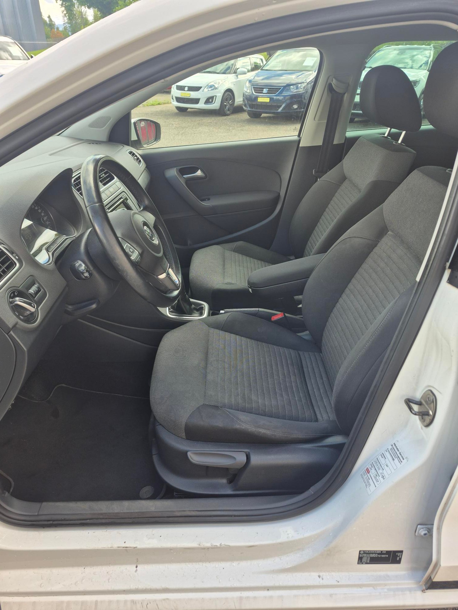 VW Polo 1.2 TSI Highline-image-11