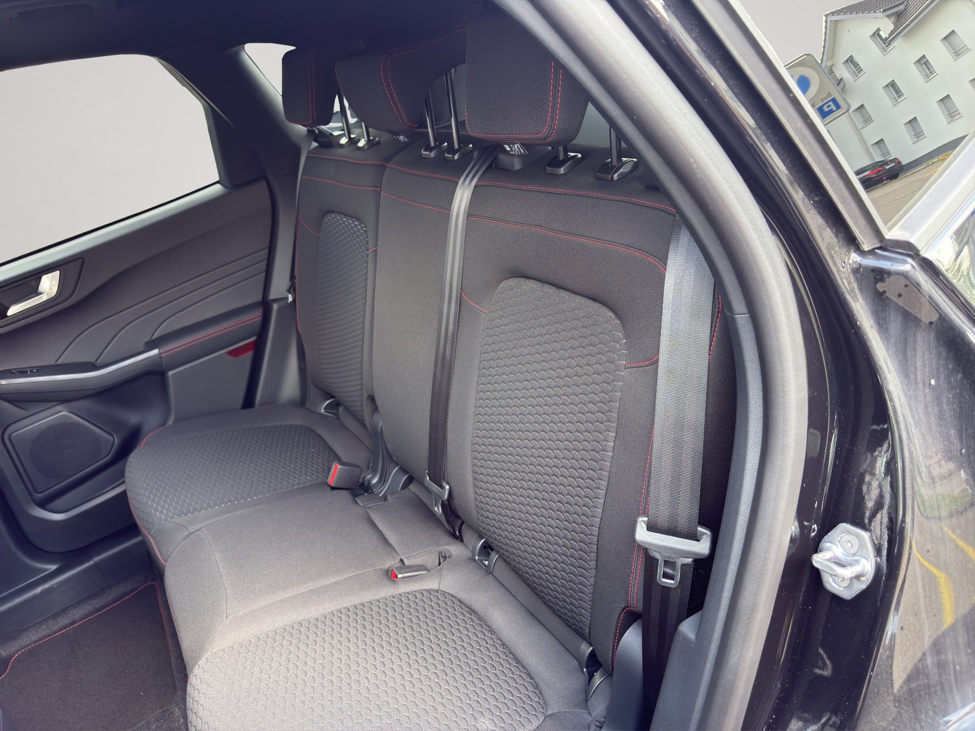 FORD Kuga 1.5 SCTi ST-Line Automat FWD-image-10